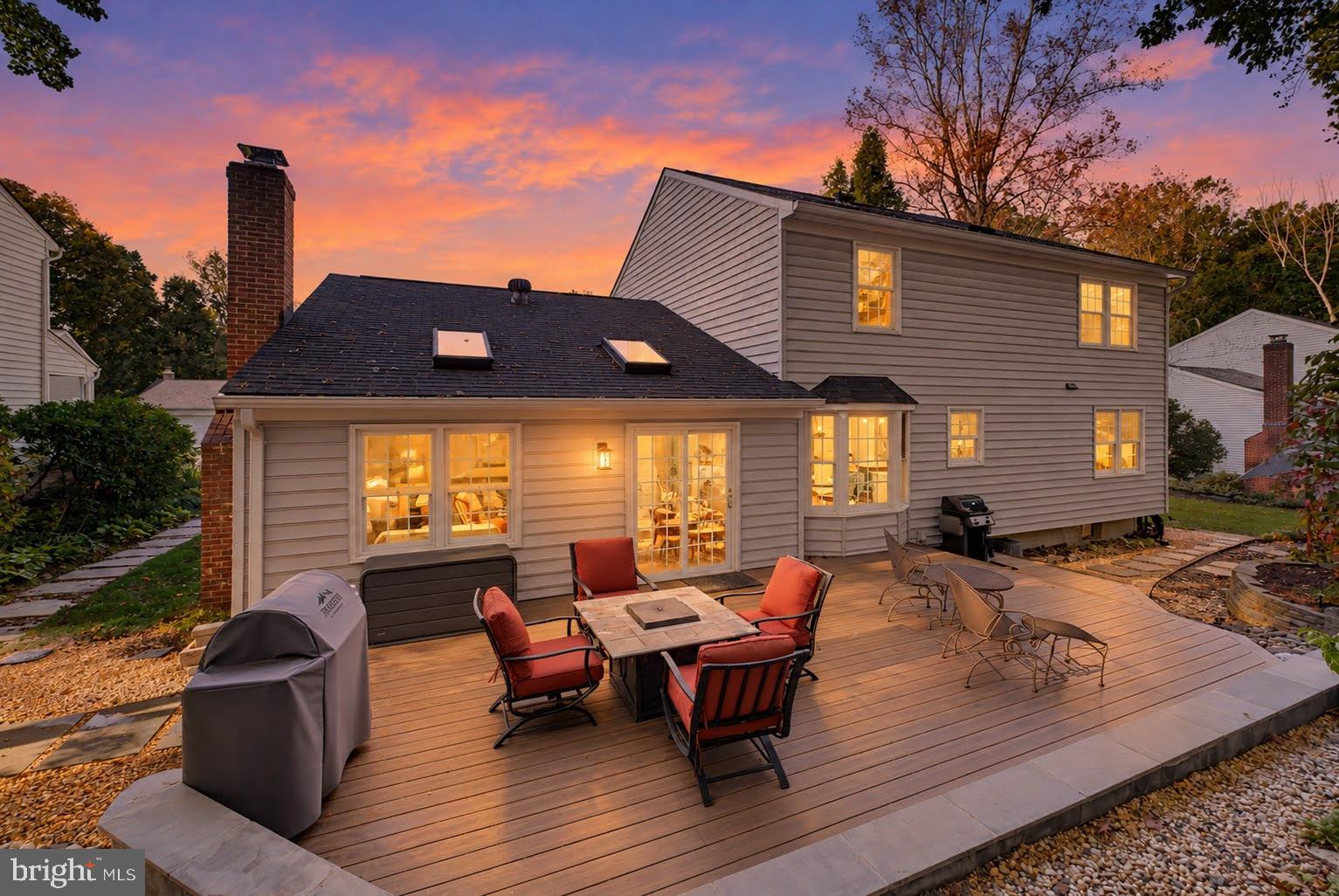 6153 LUCAS POND COURT