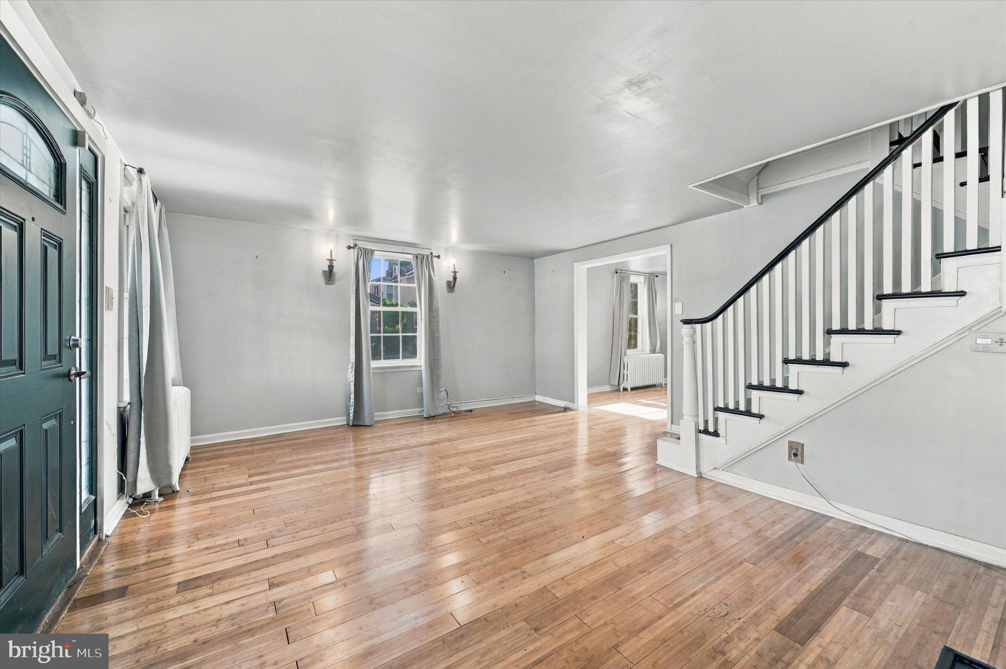 100 W WASHINGTON LANE