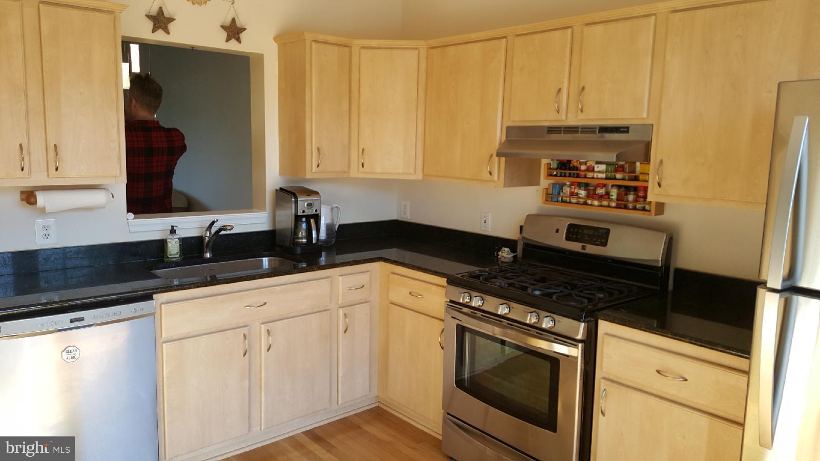 CROSSROADS MANOR - Residential