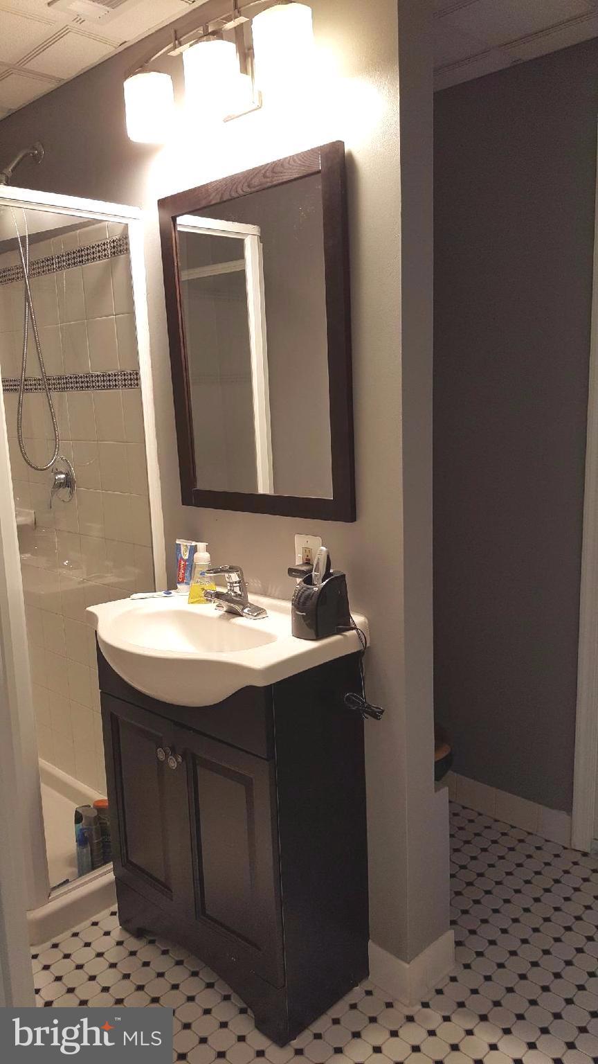 CROSSROADS MANOR - Residential