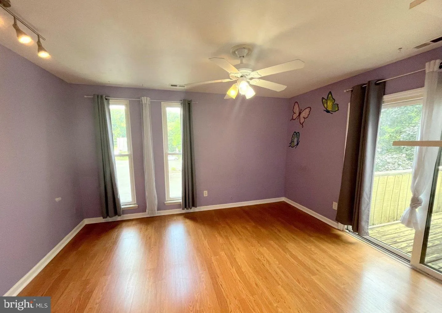 Maple Shade, New Jersey 08052, United States, 2 Bedrooms Bedrooms, ,2 BathroomsBathrooms,Residential,Active,93646