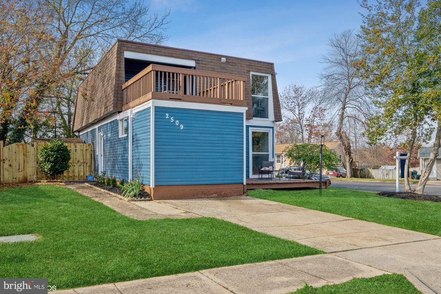 UPDATED 2 Level Single Family Home for a Townhouse Price in Lake Ridge under $450K! Updates include: NEW Water Heater, NEW Electrical Panel,  NEW (2022) Vinyl Flooring and NEW Paint  throughout, NEW Light Fixtures throughout, NEW Sliding Glass Doors in both the Master Bedroom and Living Room!! ALL BRAND-NEW Kitchen Appliances (Washer/Dryer, Gas Stove, Fridge, Built-In Microwave. ), NEW Kitchen Cabinets, NEW Bathroom Vanities, NEW Tiled Showers, NEW Bathroom Light Fixtures and a NEW Fenced-in Backyard! 

 Your future home is positioned perfectly minutes away from QUANTICO, FORT BELVOIR & VRE! 2-3 MILES AWAY FROM VA123 and I-495!!! If you love shopping, you're in luck! Potomac Mills is only 3.3 miles away! For groceries and everyday shopping needs, you will find grocery stores, restaurants, fast food, and pharmacies all minutes away from your future home. If you enjoy being by the water or love the great outdoors – you will fall in love with your home being only being about 6 miles away from the Occoquan River and numerous parks!