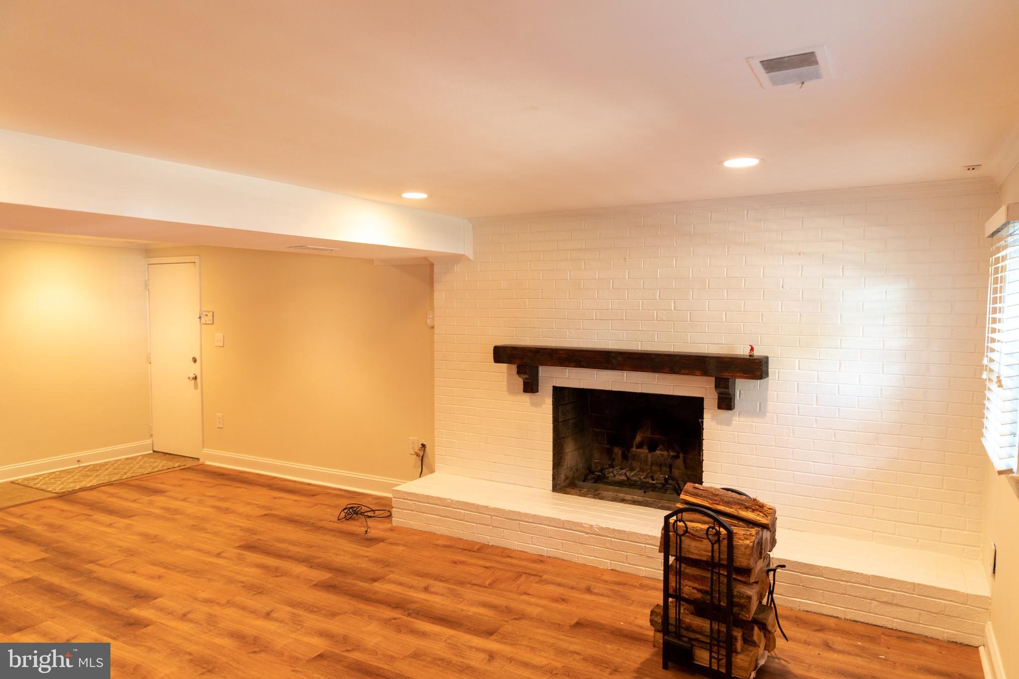 SARATOGA - Residential Lease