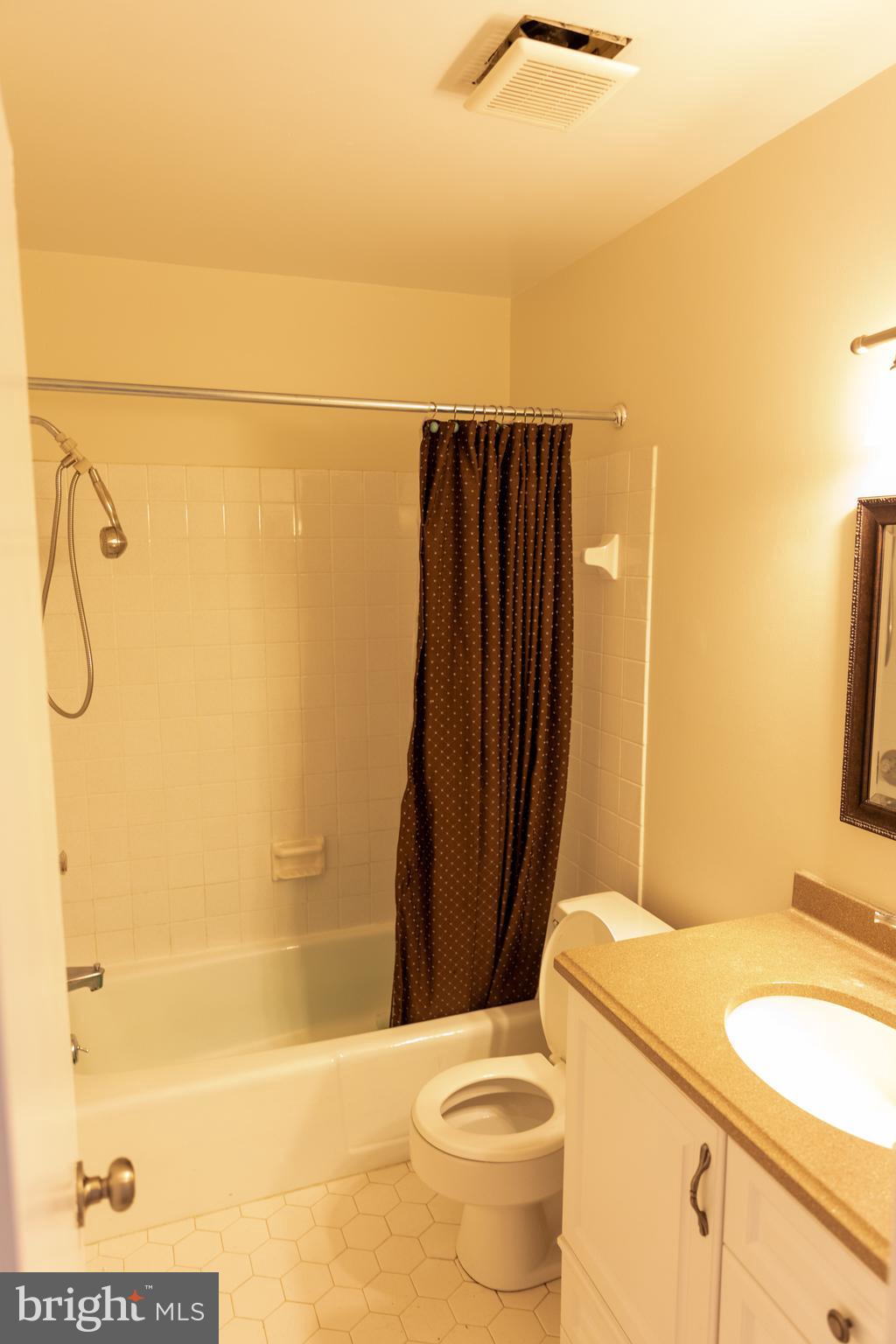 SARATOGA - Residential Lease