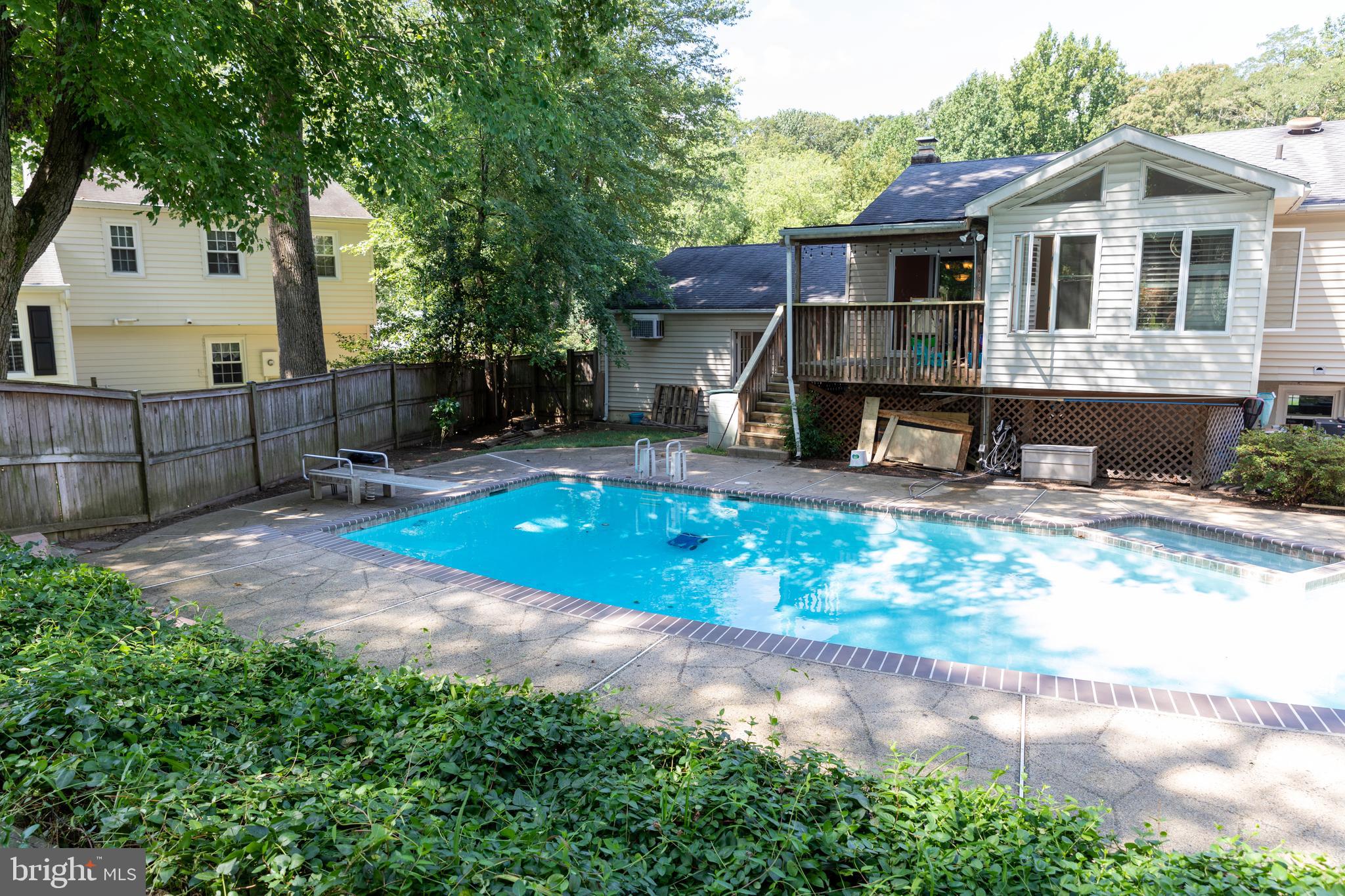 SARATOGA - Residential Lease