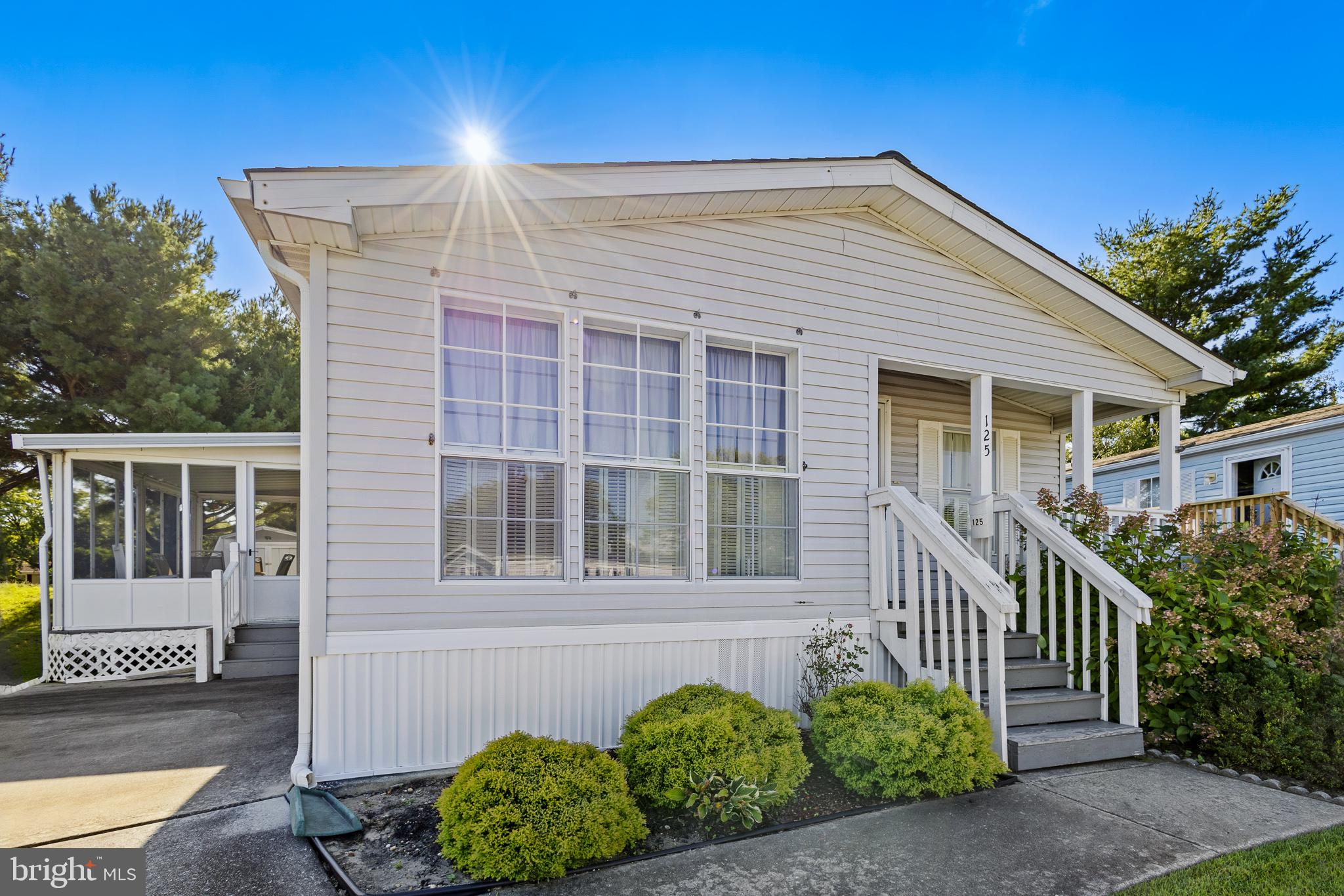 125 MOCKINGBIRD LANE