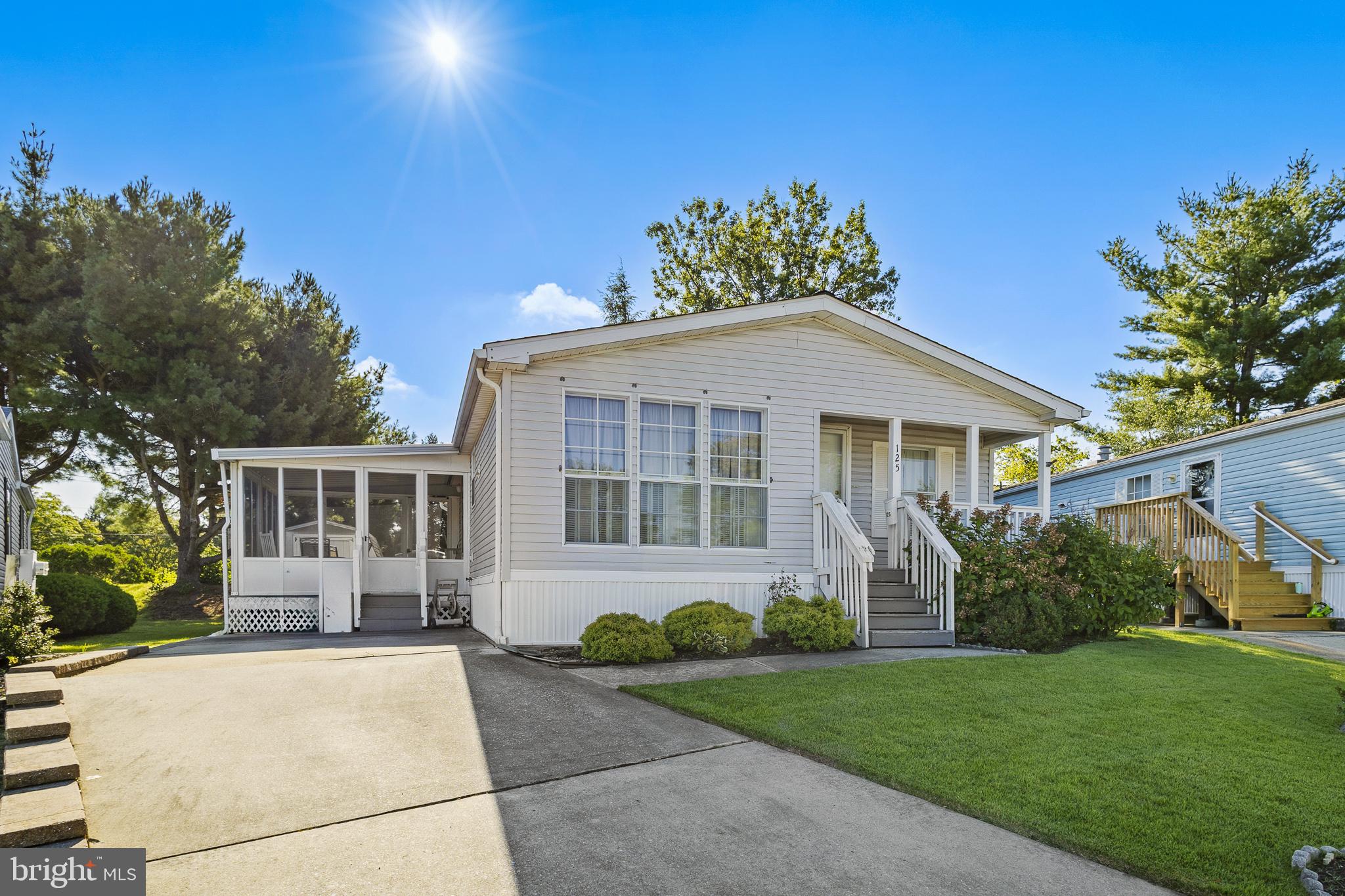 125 MOCKINGBIRD LANE