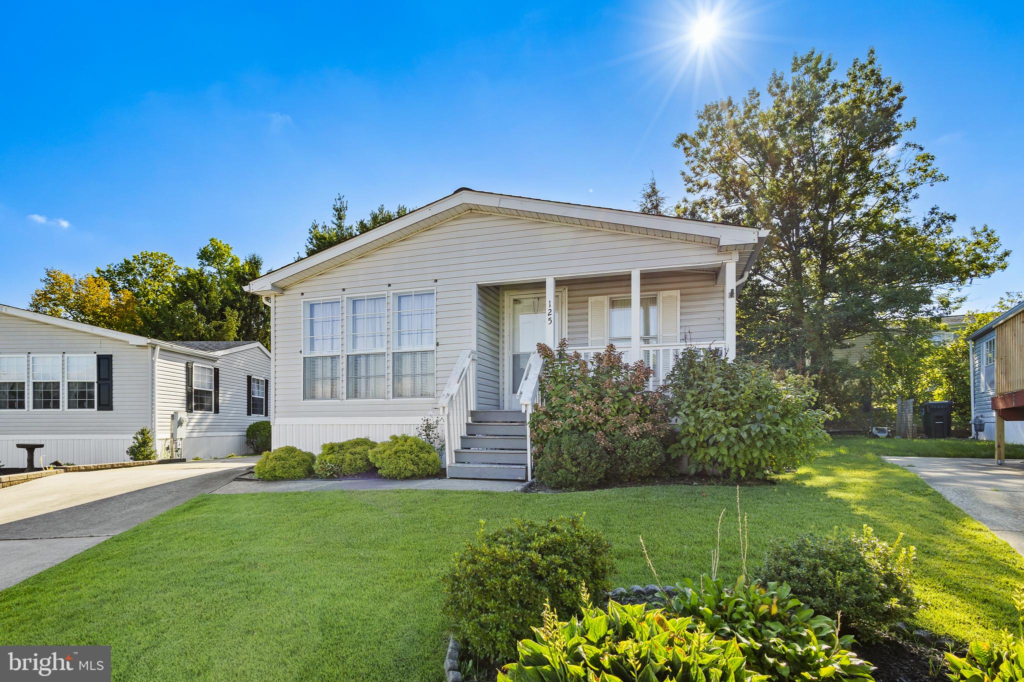 125 MOCKINGBIRD LANE