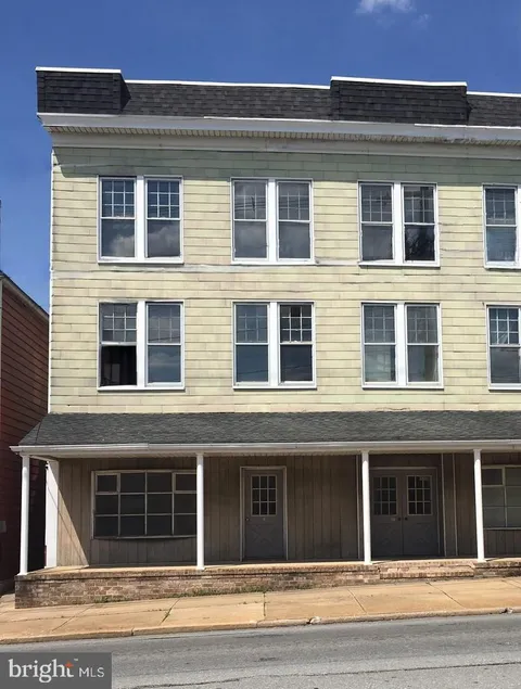 17 E Main Street Unit 2, Dallastown, PA MLS: PAYK2073418