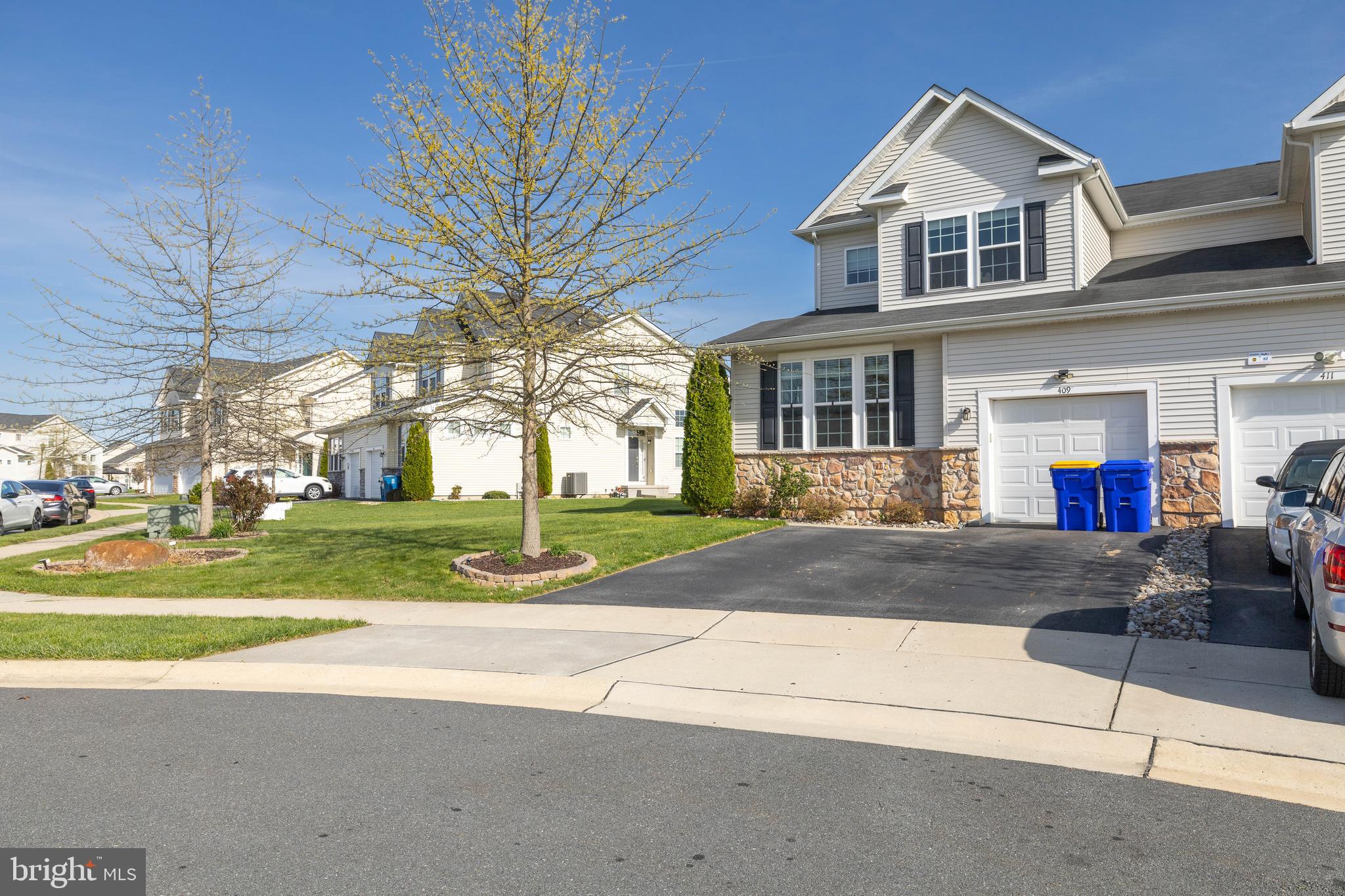 HYETTS CROSSING - Residential