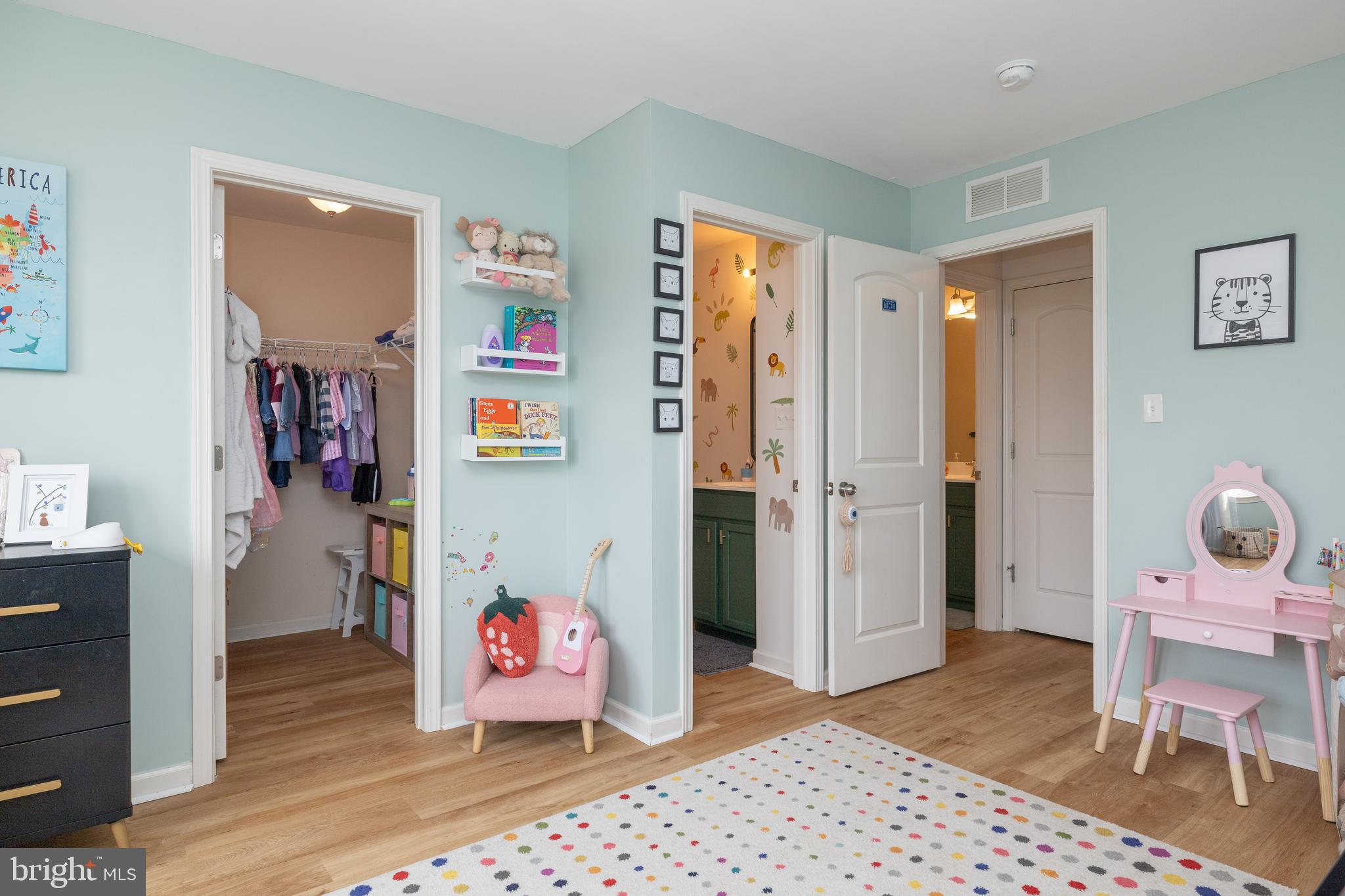 HYETTS CROSSING - Residential