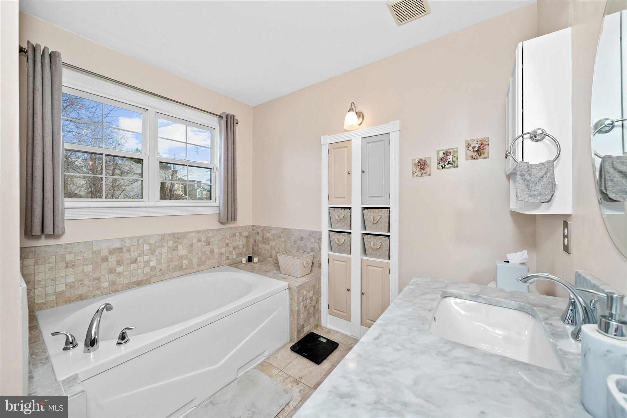 BARRINGTON - Residential