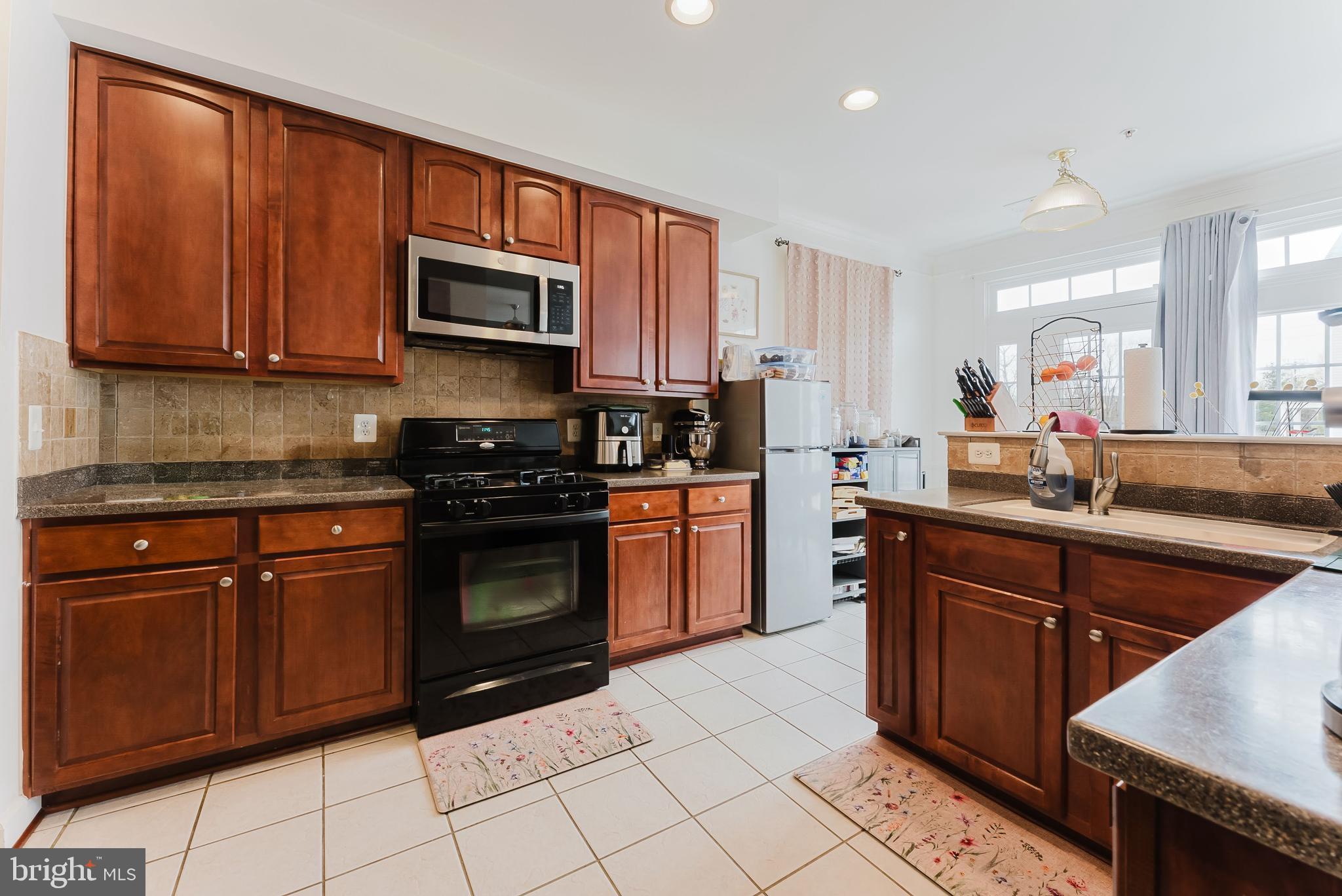 COPPERMINE CROSSING - Residential