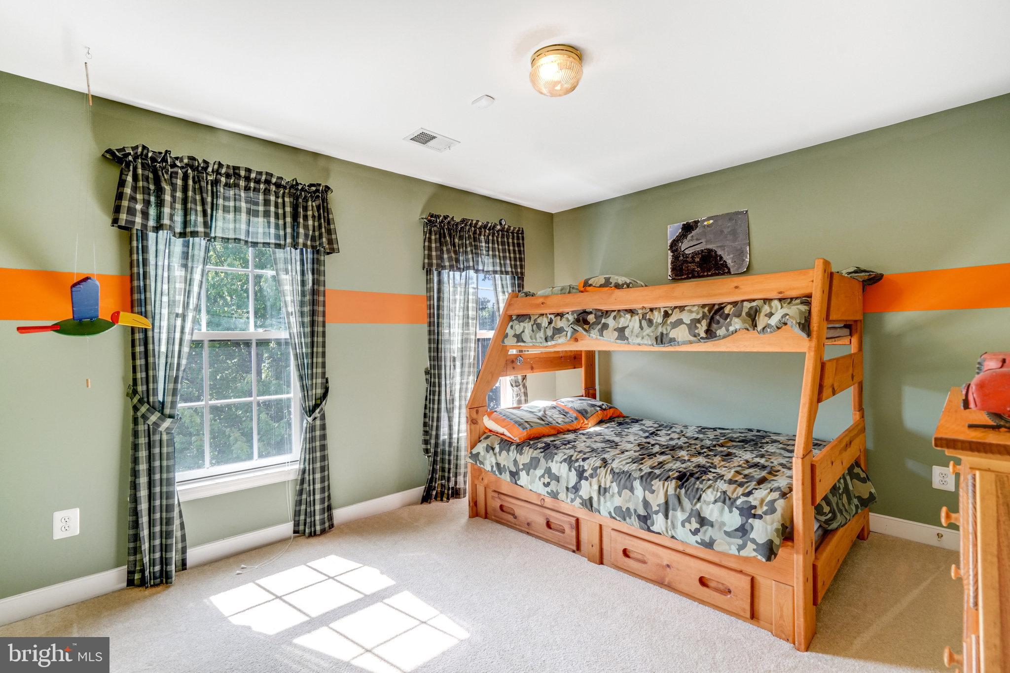 HUNTER ESTATES - Residential