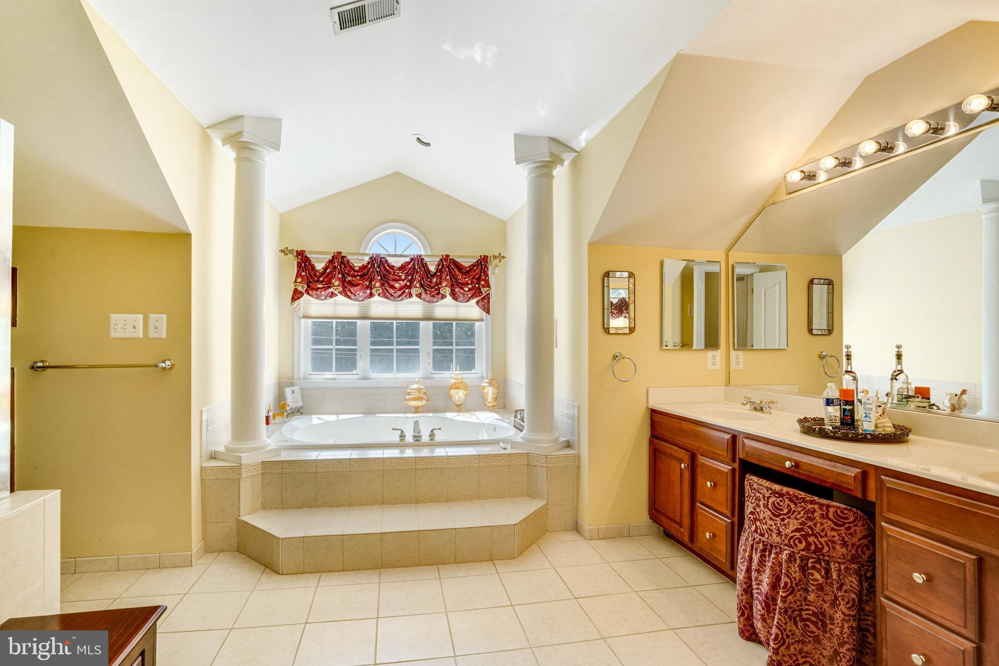 HUNTER ESTATES - Residential