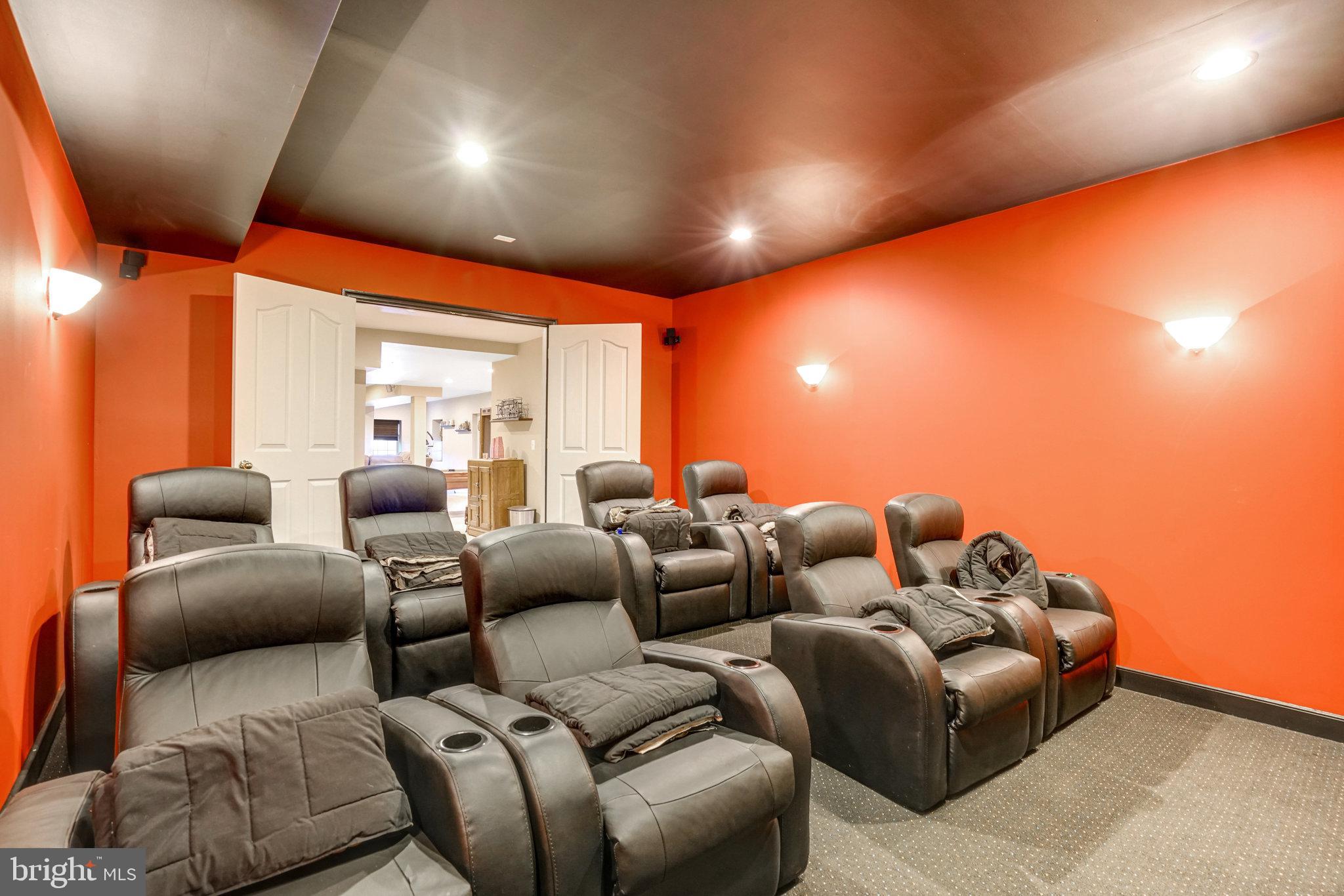 HUNTER ESTATES - Residential