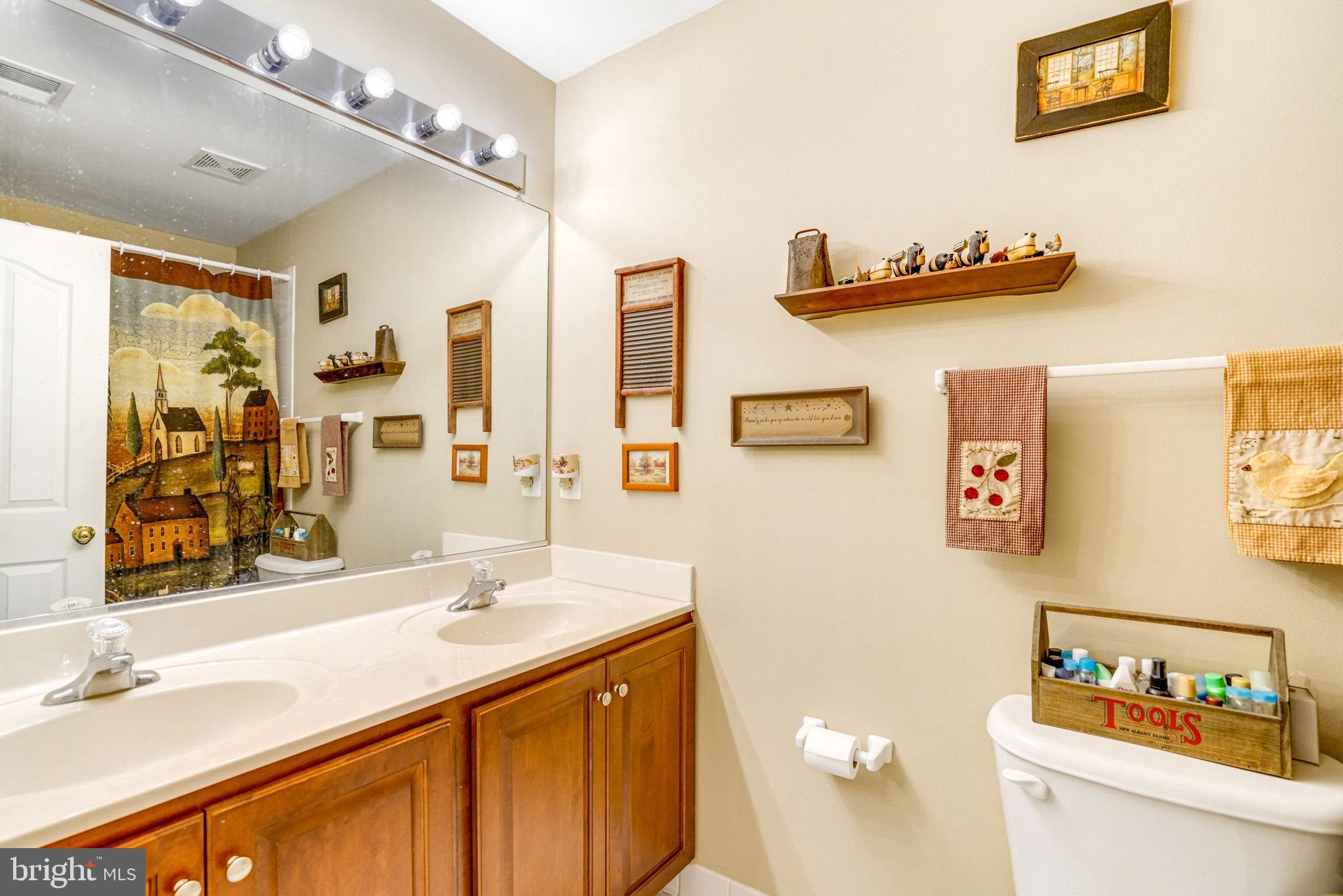 HUNTER ESTATES - Residential