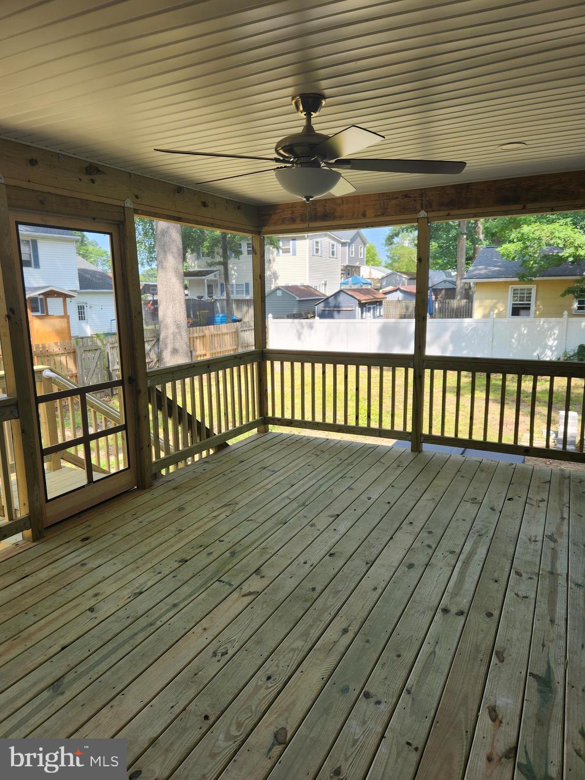 MAYO BEACH - Residential