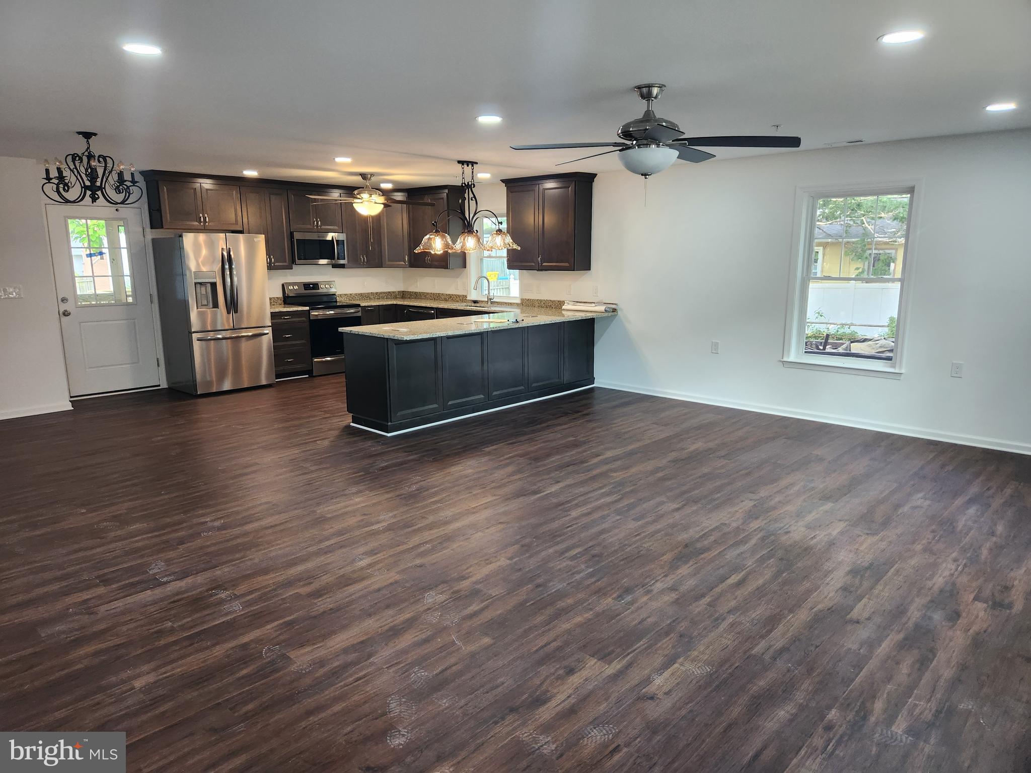 MAYO BEACH - Residential