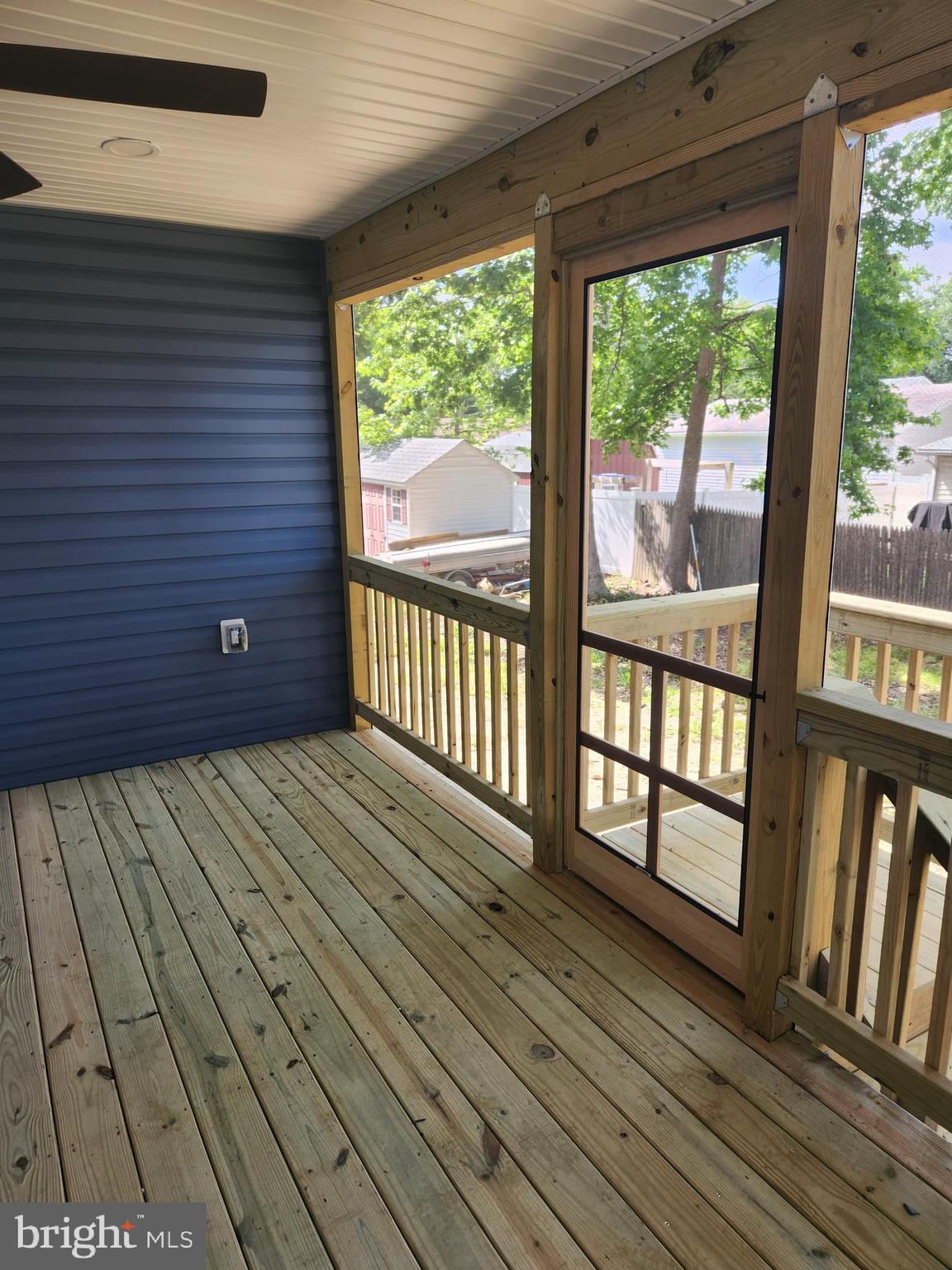 MAYO BEACH - Residential