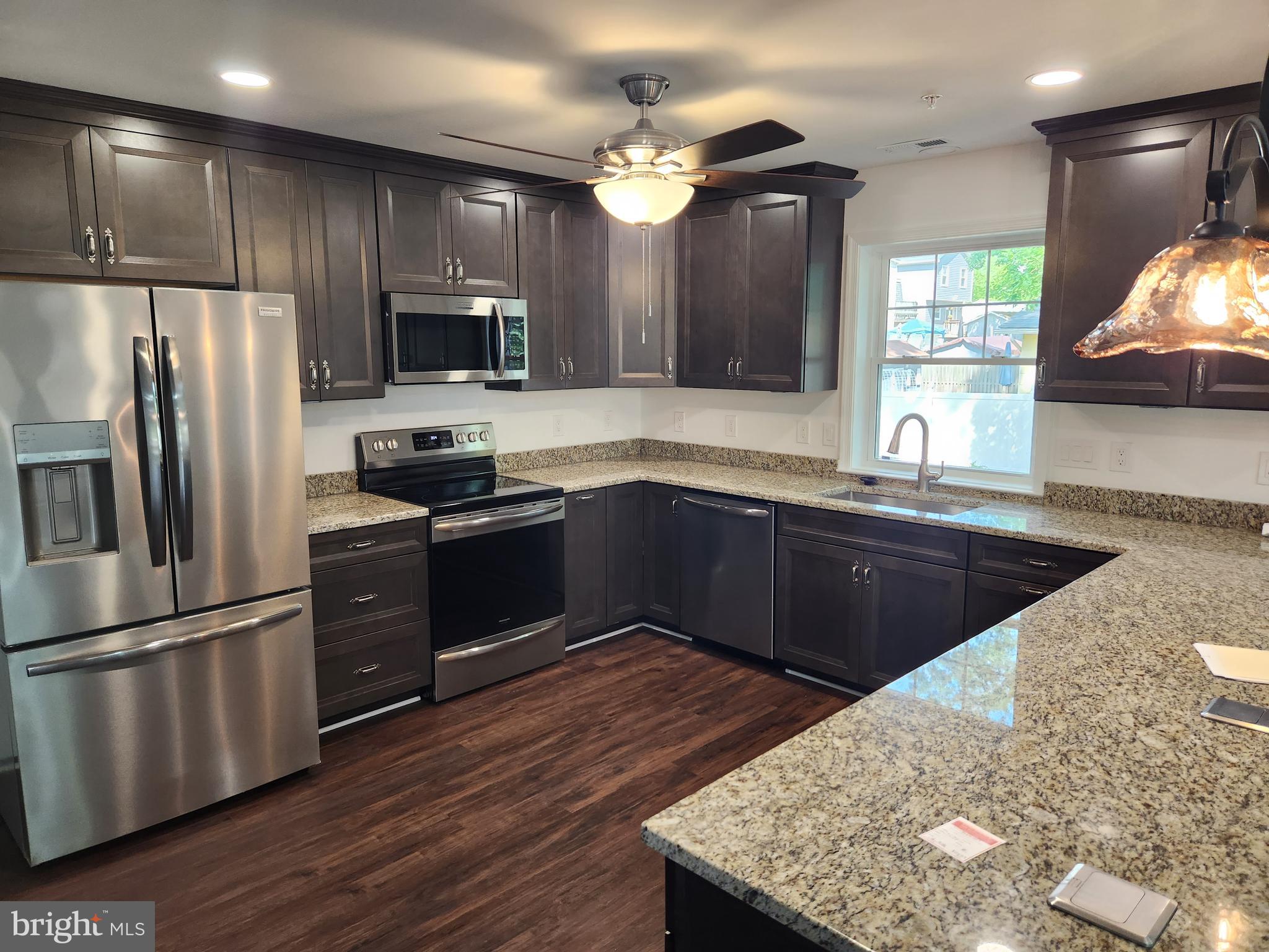 MAYO BEACH - Residential