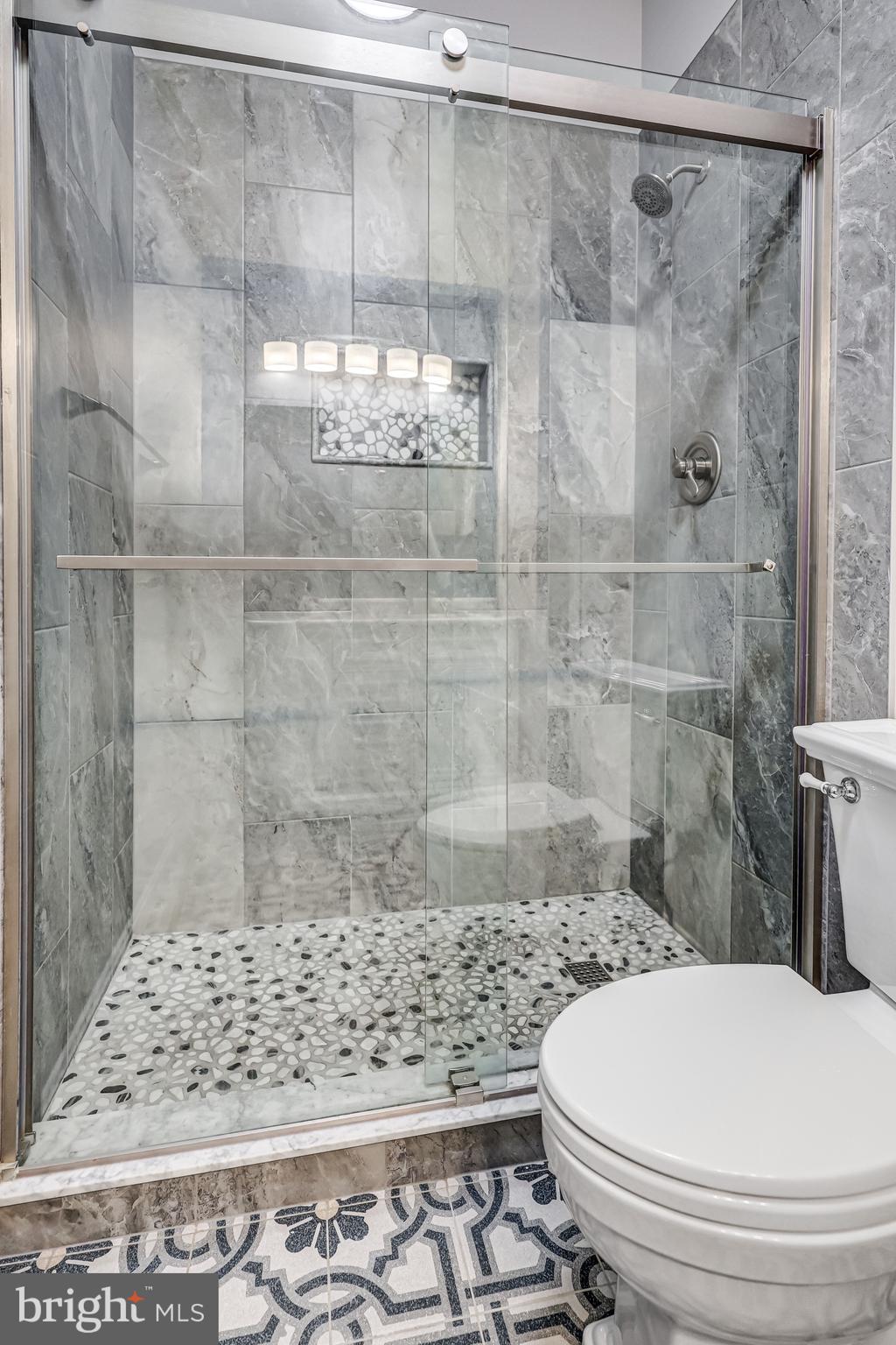 KINGSTOWNE - Residential