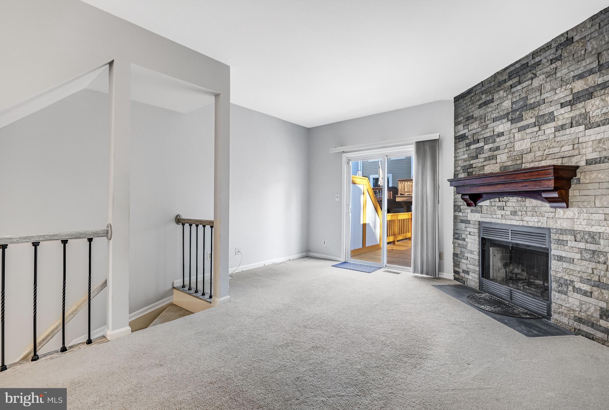 KINGSTOWNE - Residential