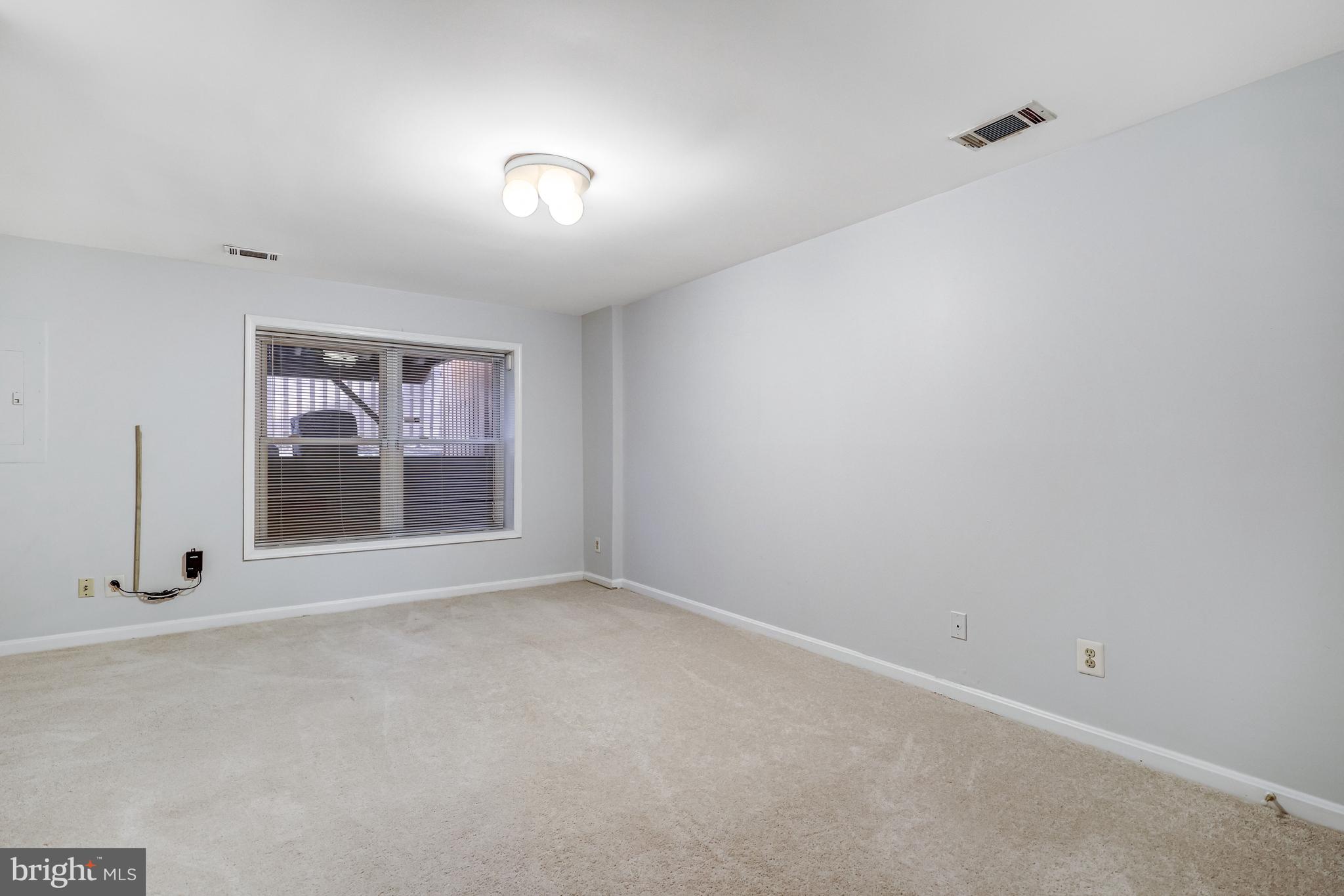 KINGSTOWNE - Residential