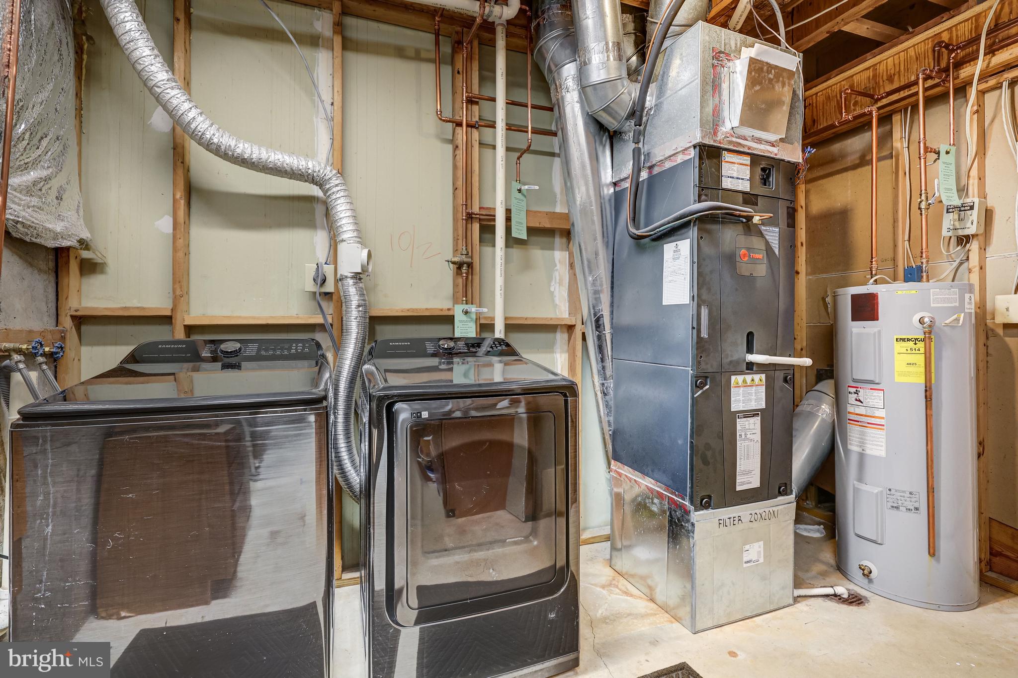 KINGSTOWNE - Residential