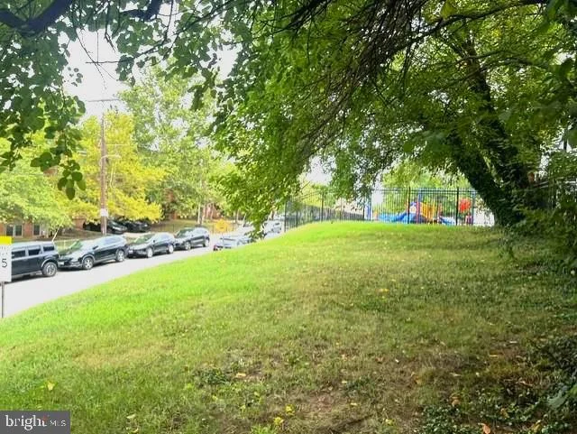 5000 C Street SE, Washington, DC, 20019