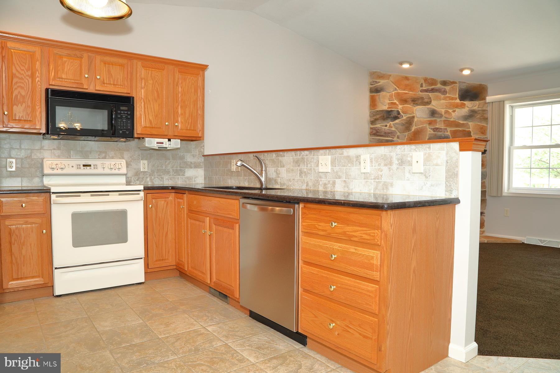 5047 FIELD VIEW DRIVE