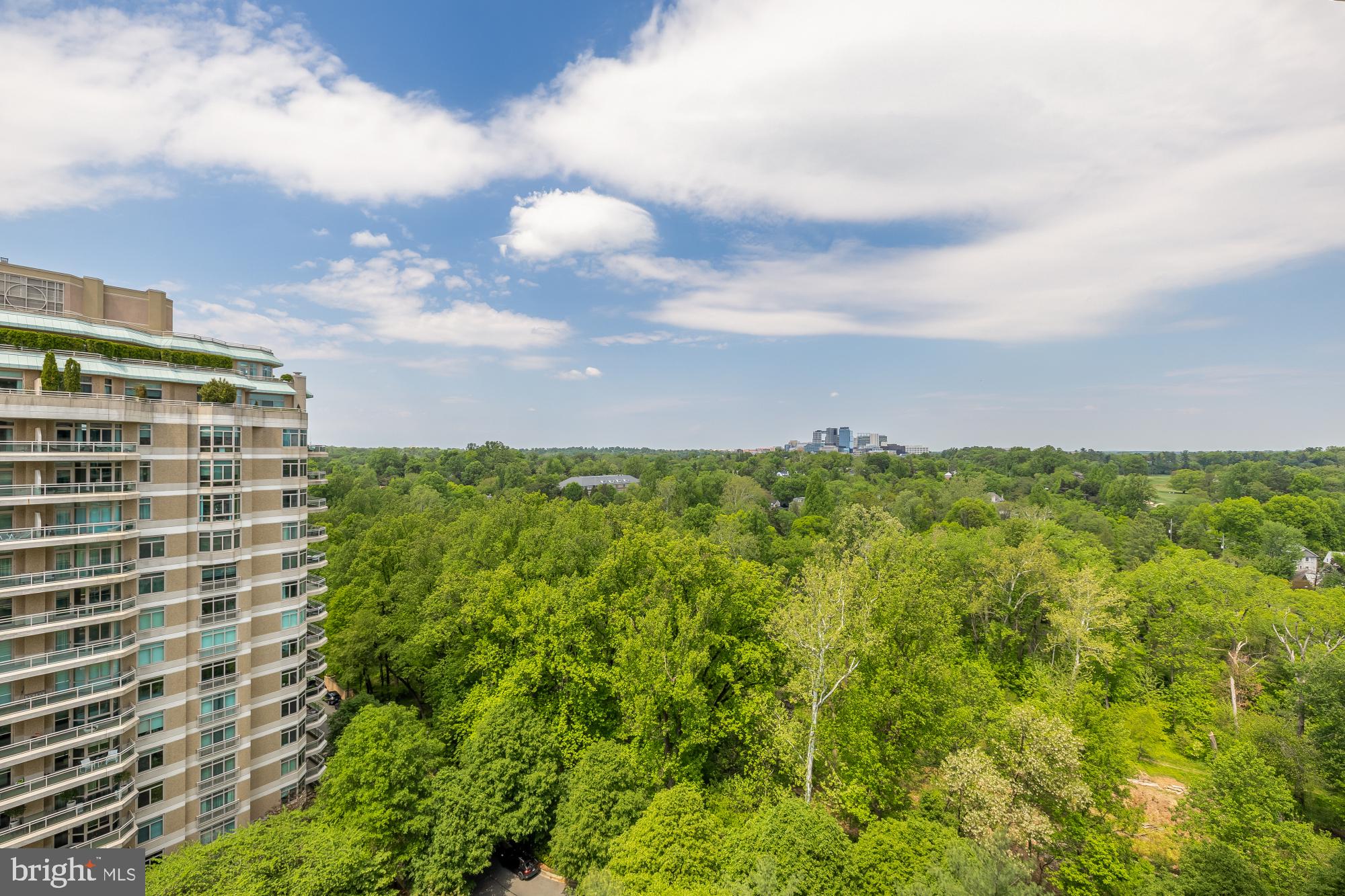 SOMERSET HOUSE CONDOS - Residential