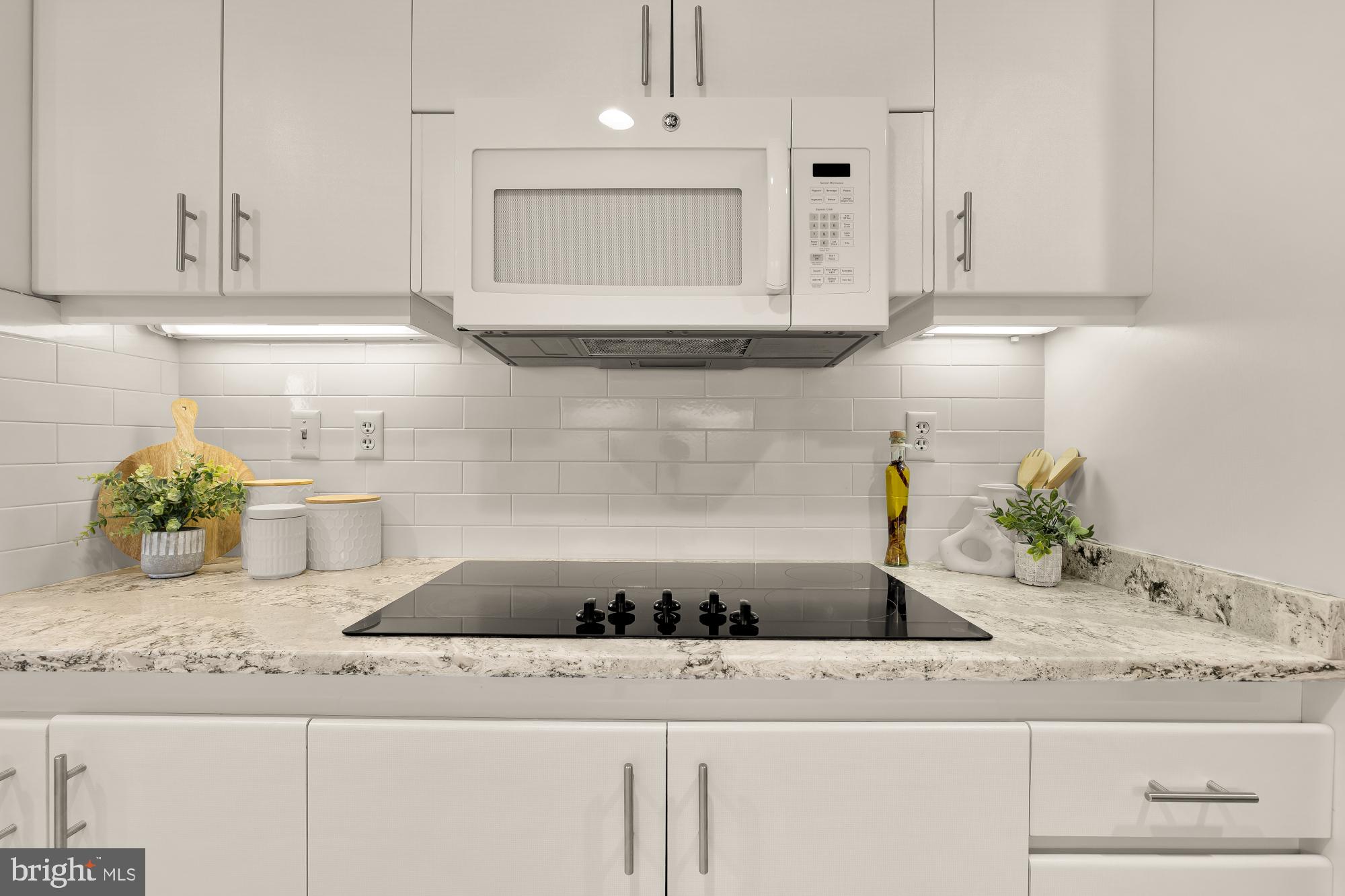 SOMERSET HOUSE CONDOS - Residential