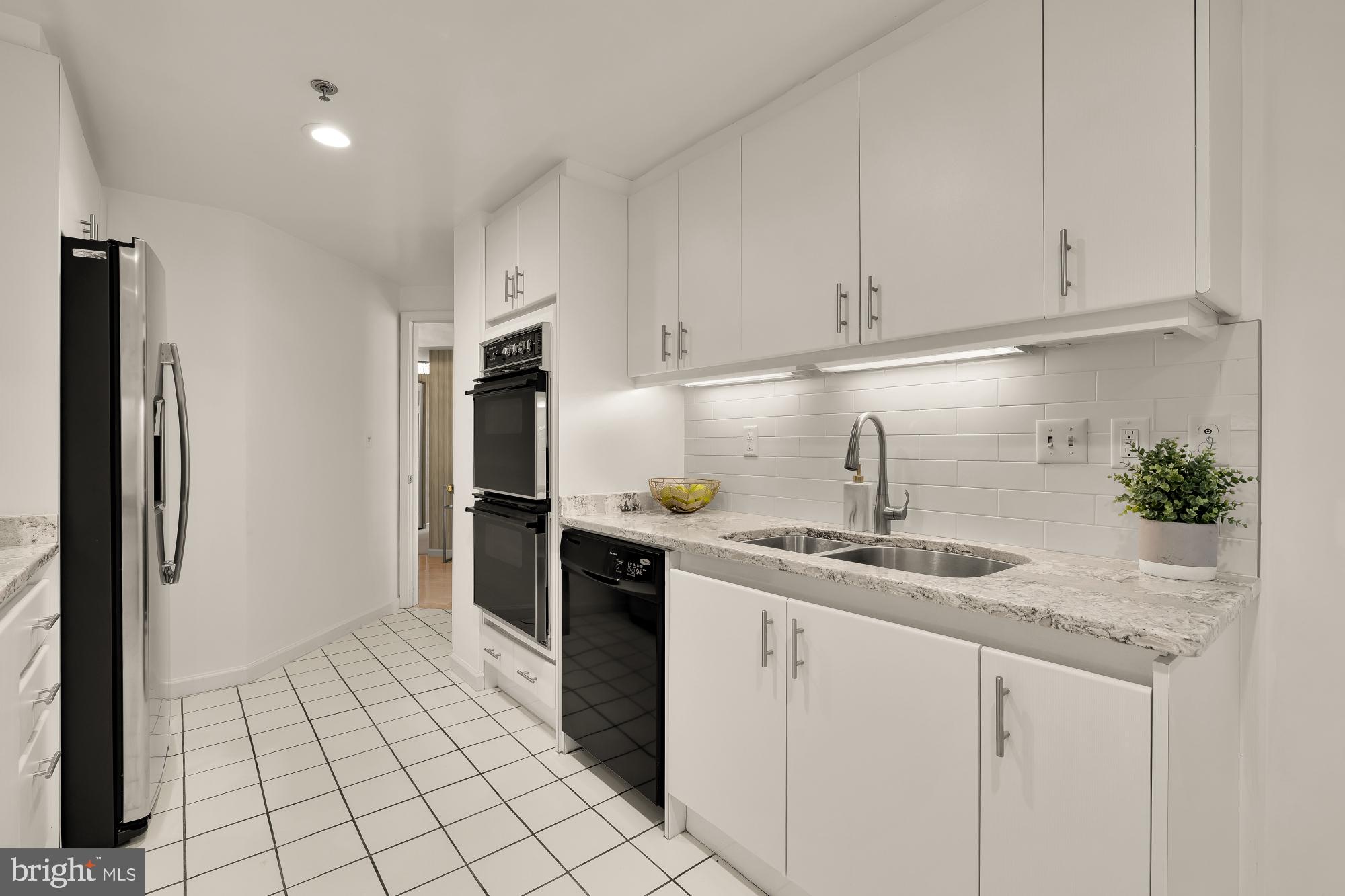 SOMERSET HOUSE CONDOS - Residential