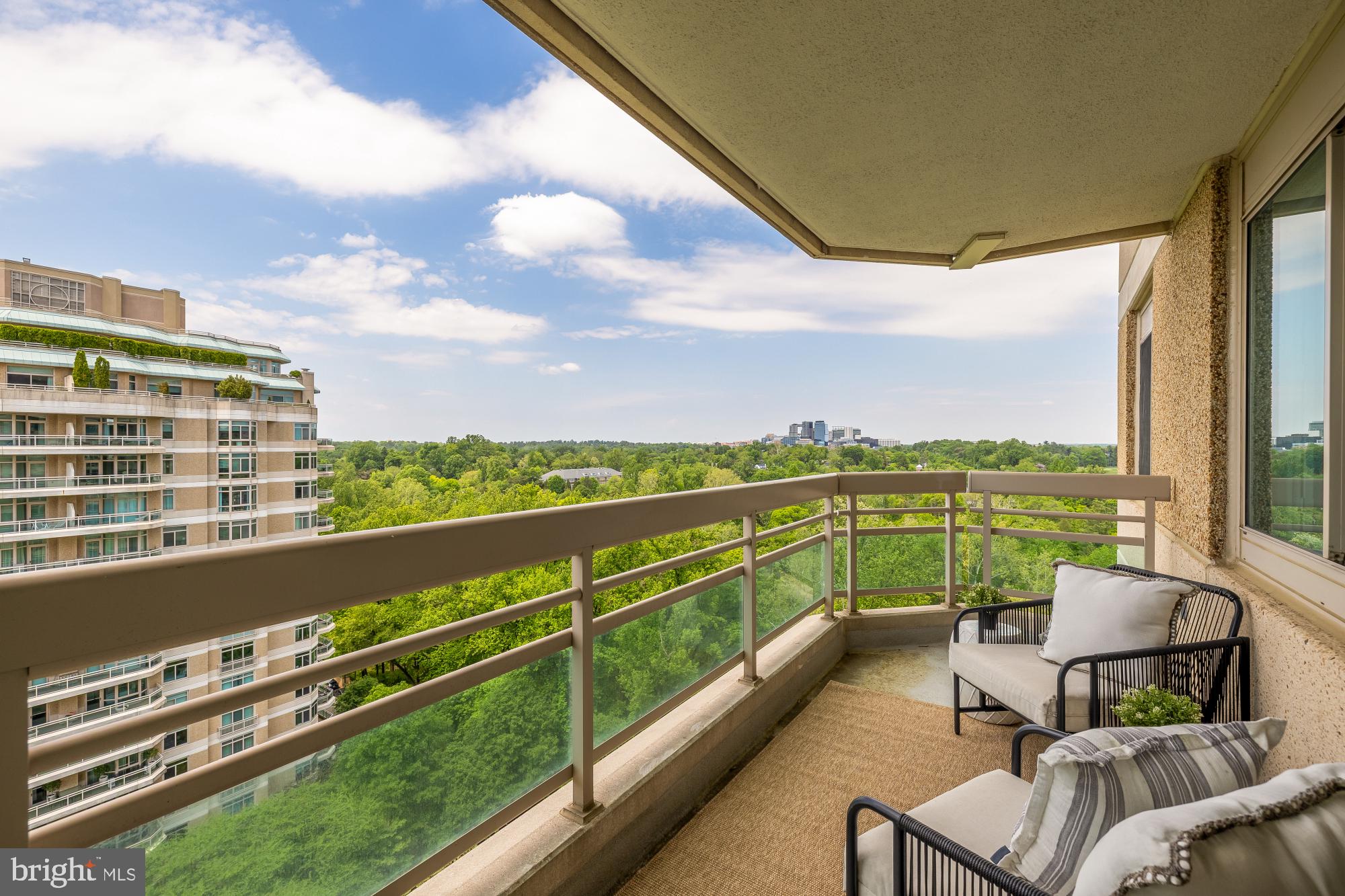 SOMERSET HOUSE CONDOS - Residential