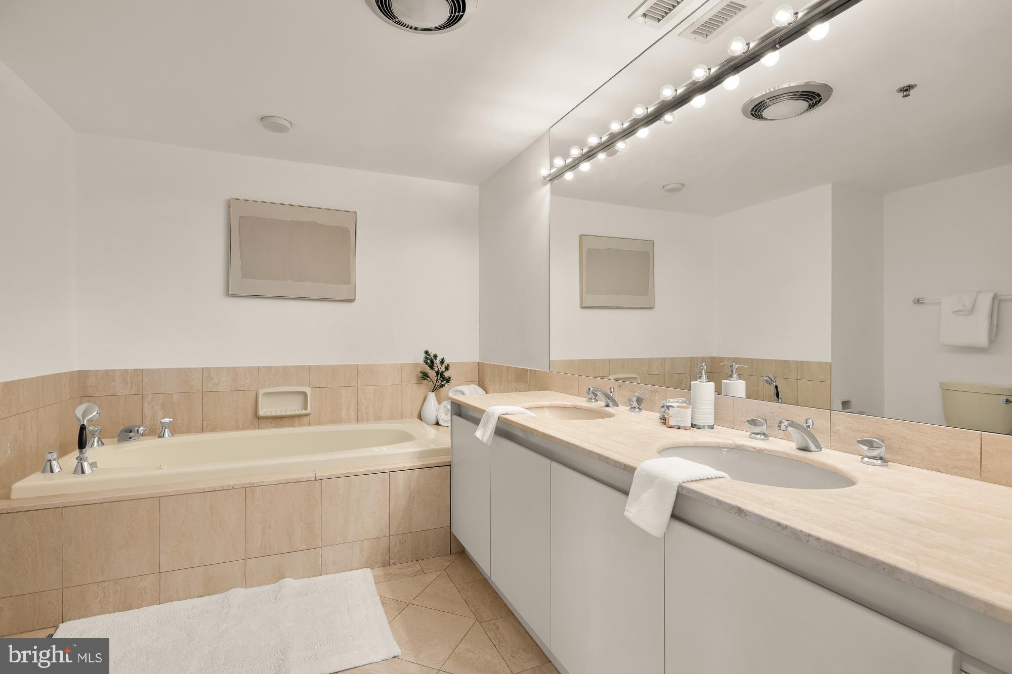 SOMERSET HOUSE CONDOS - Residential