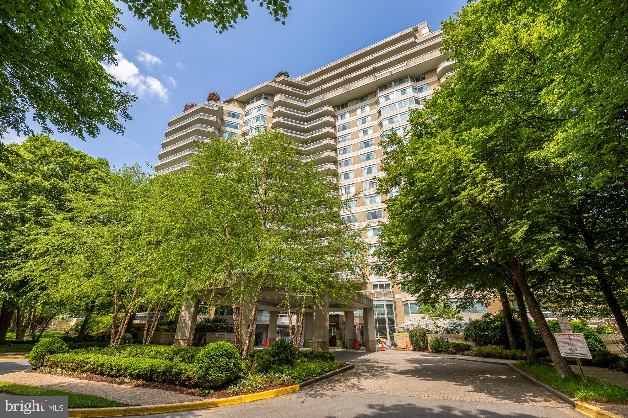 SOMERSET HOUSE CONDOS - Residential