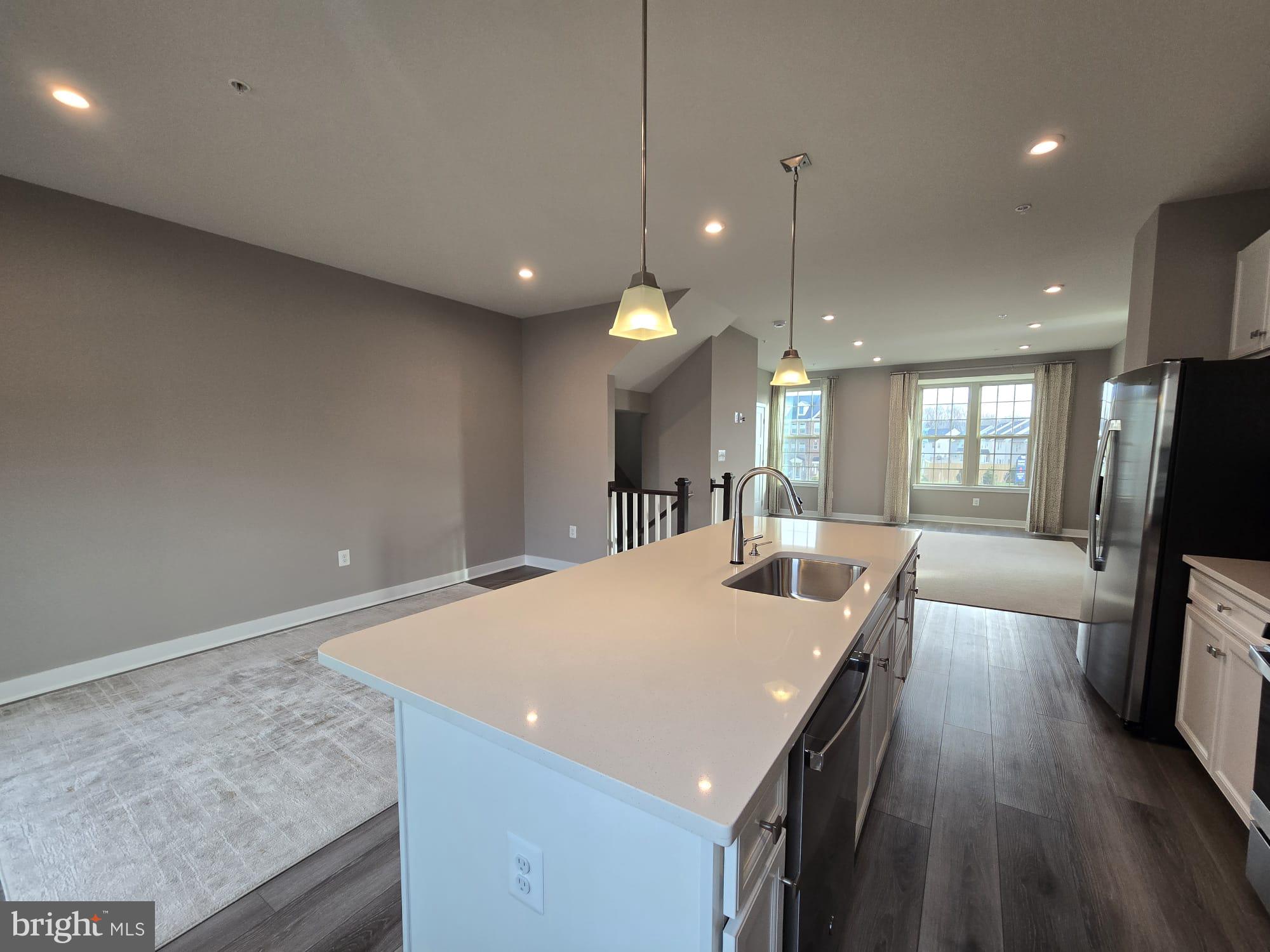 TIMOTHY BRANCH TOWNS - Residential Lease