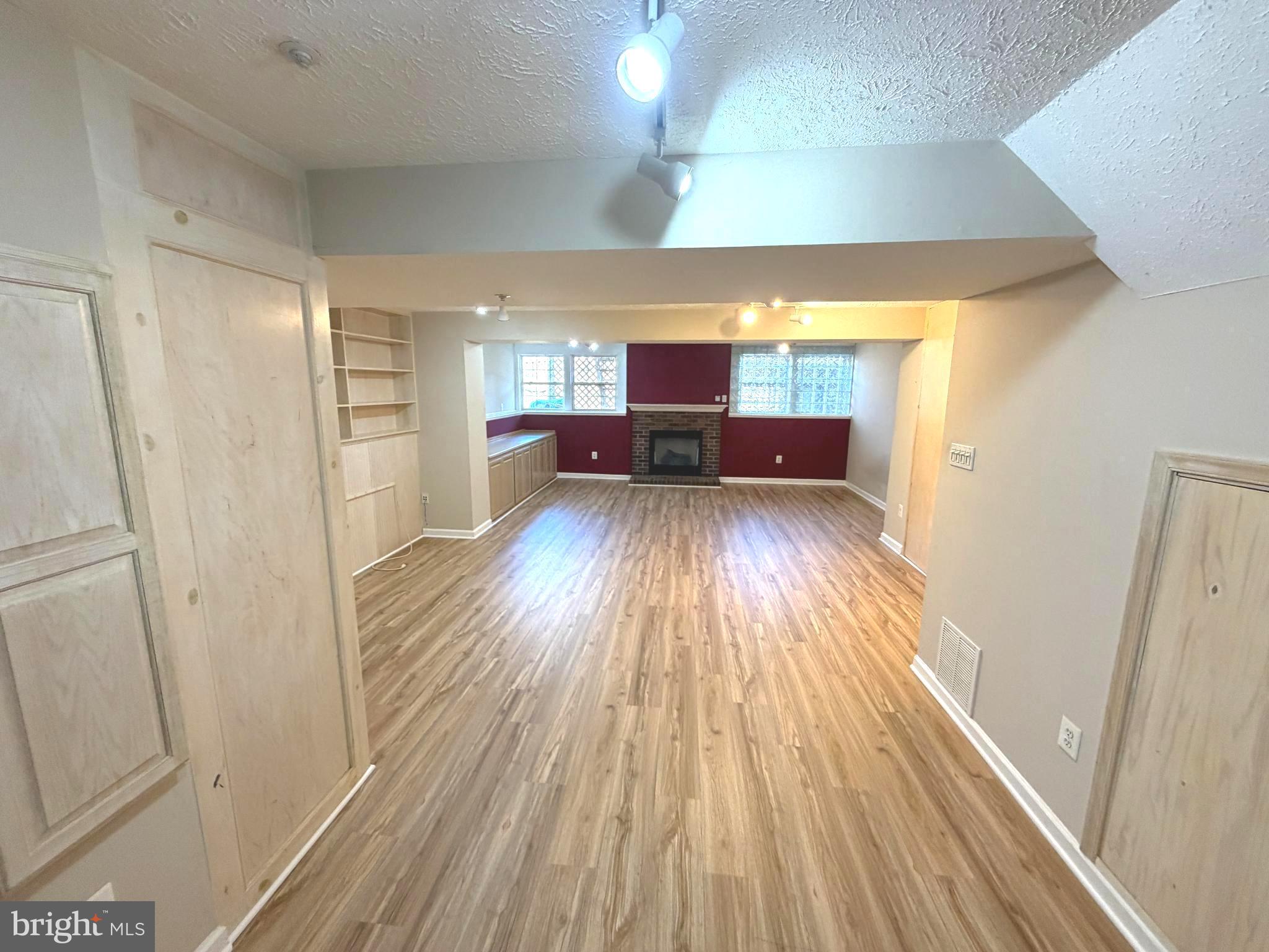 DEARBOUGHT - Residential