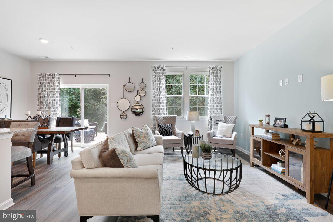 LOCUST RUN - Residential