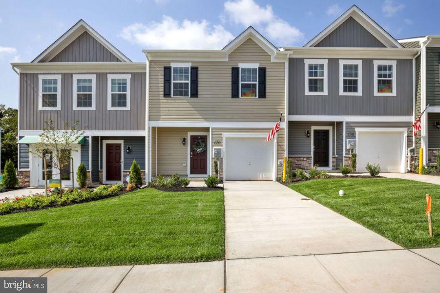 LOCUST RUN - Residential