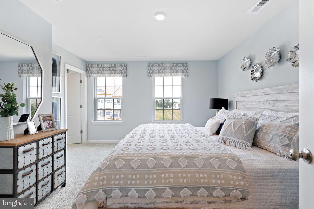 LOCUST RUN - Residential