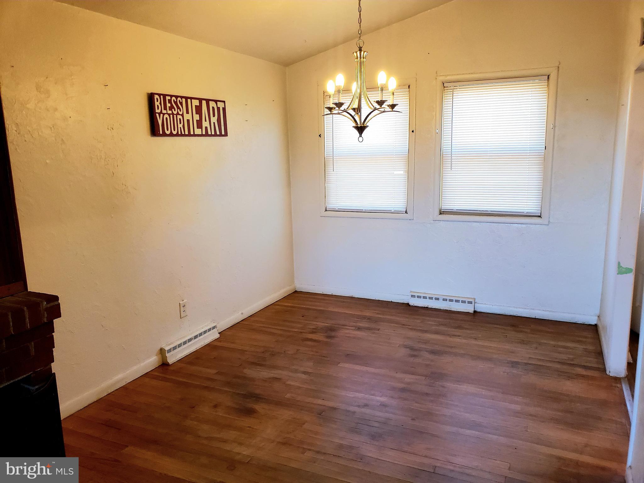 LONGVIEW BEACH - Residential