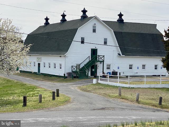 LONGVIEW BEACH - Residential