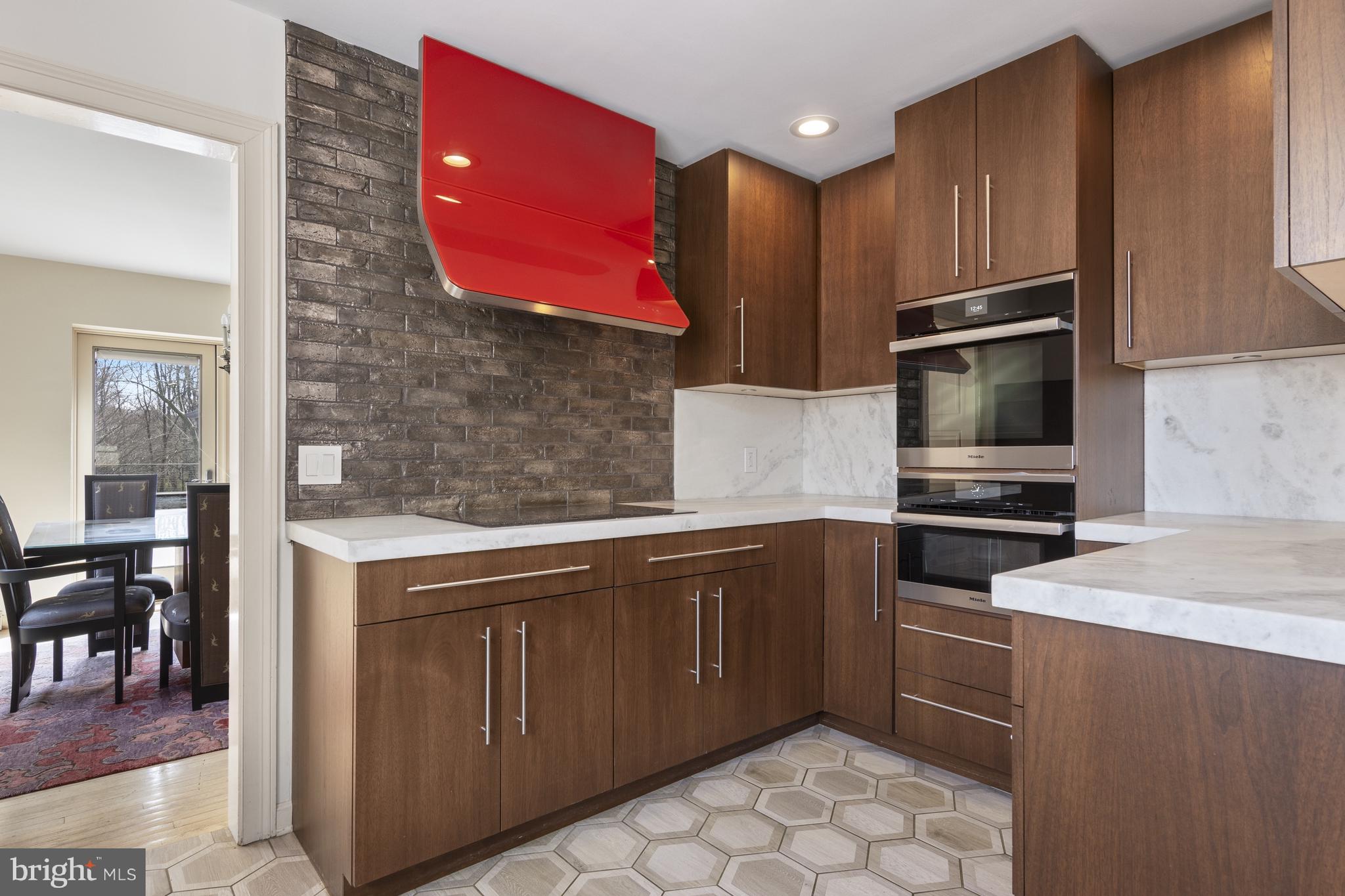 BUCKTOE HILLS - Residential