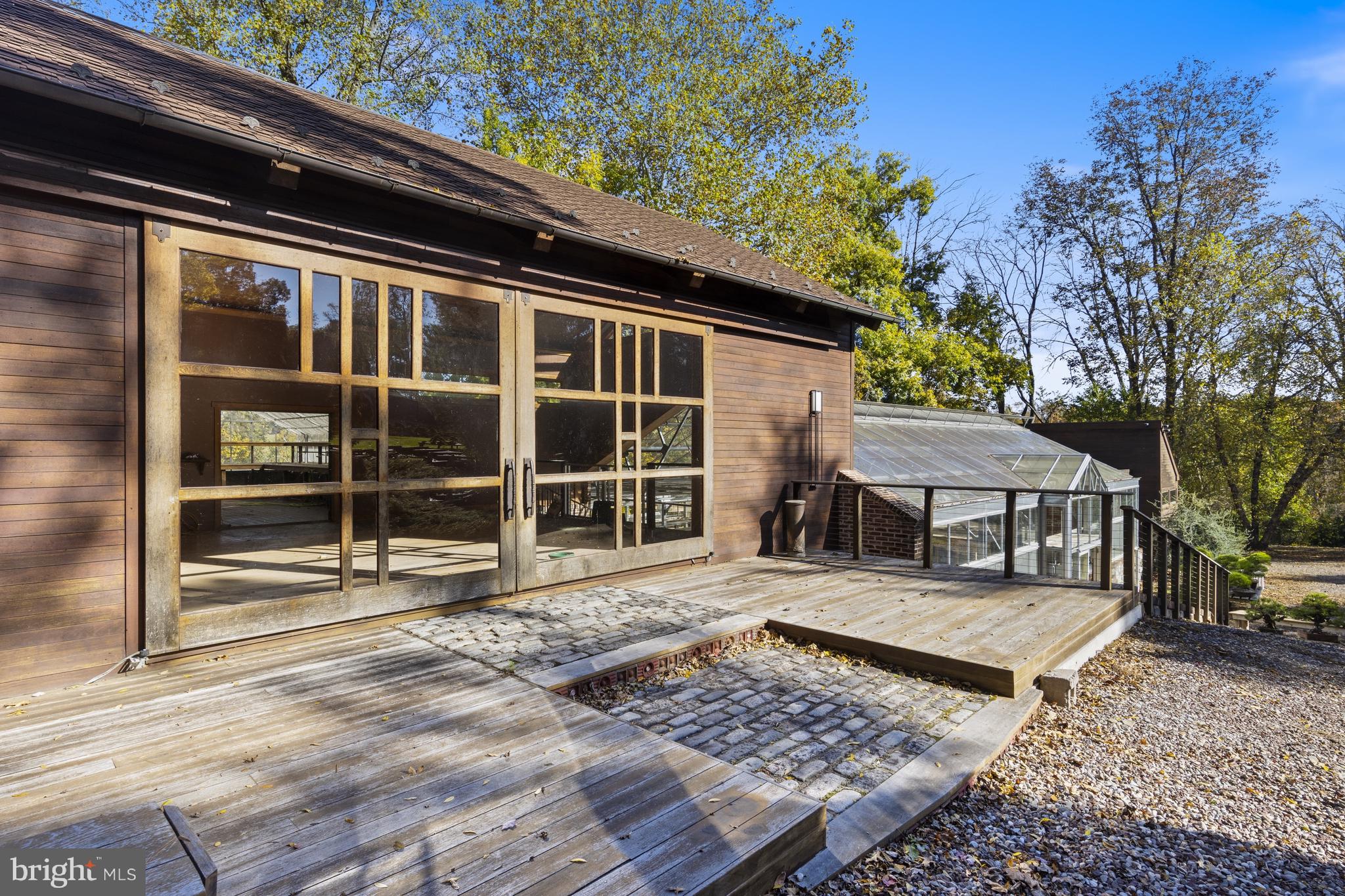 BUCKTOE HILLS - Residential