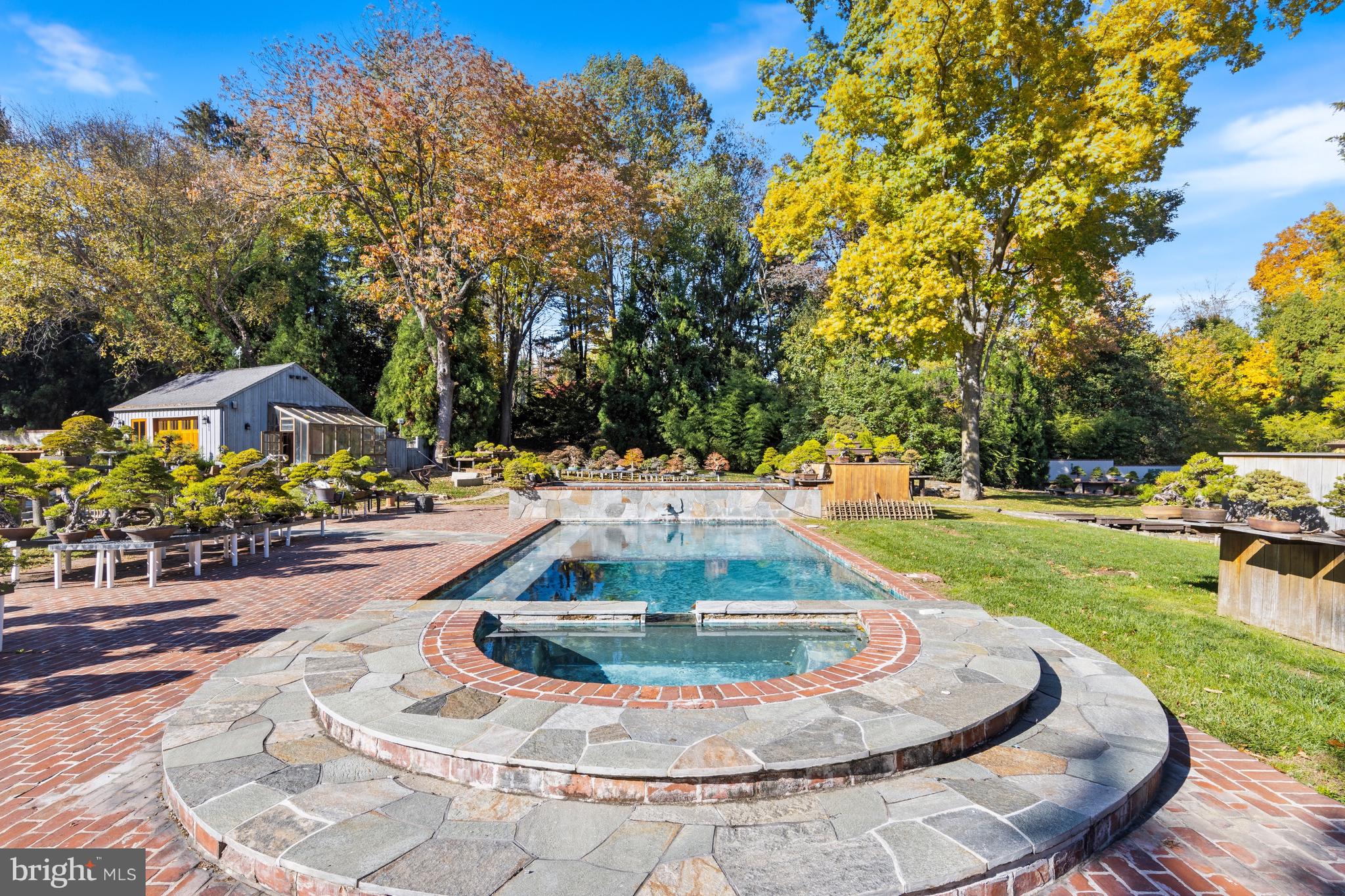 BUCKTOE HILLS - Residential