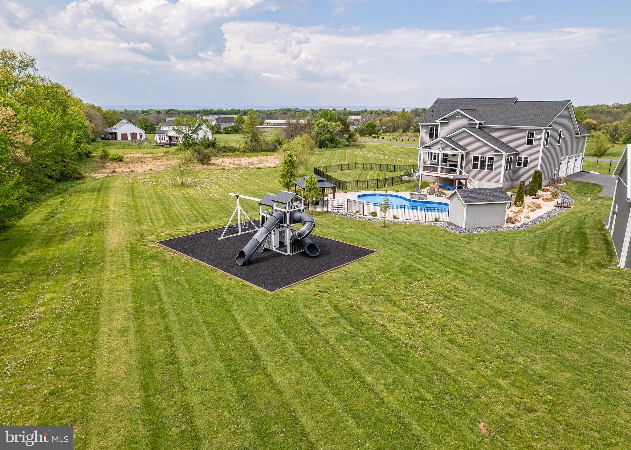 NONE, RURAL - Residential