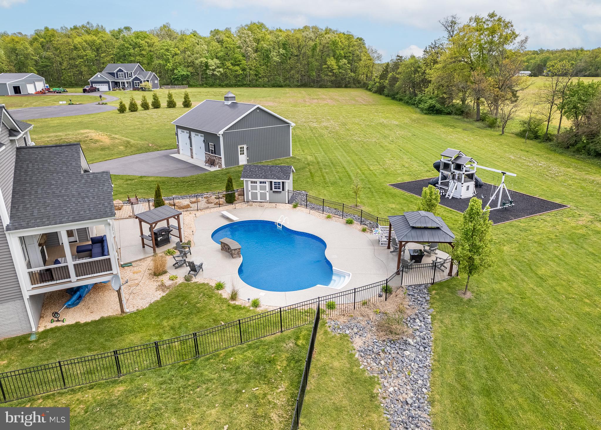 NONE, RURAL - Residential