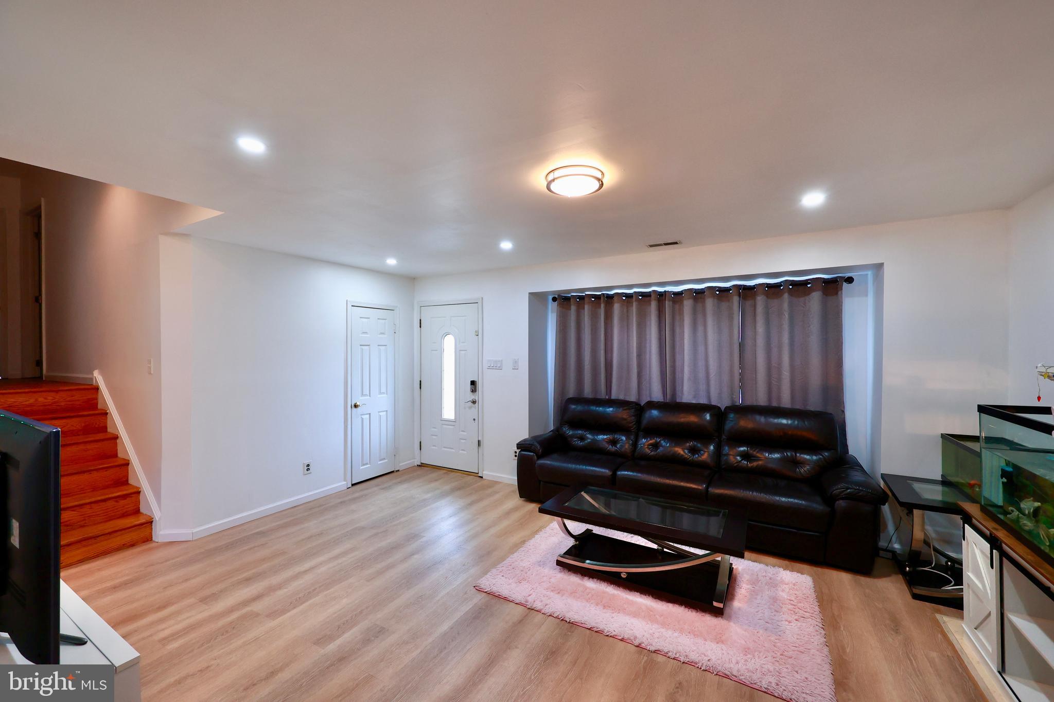 PHILADELPHIA (NORTHEAST) - Residential